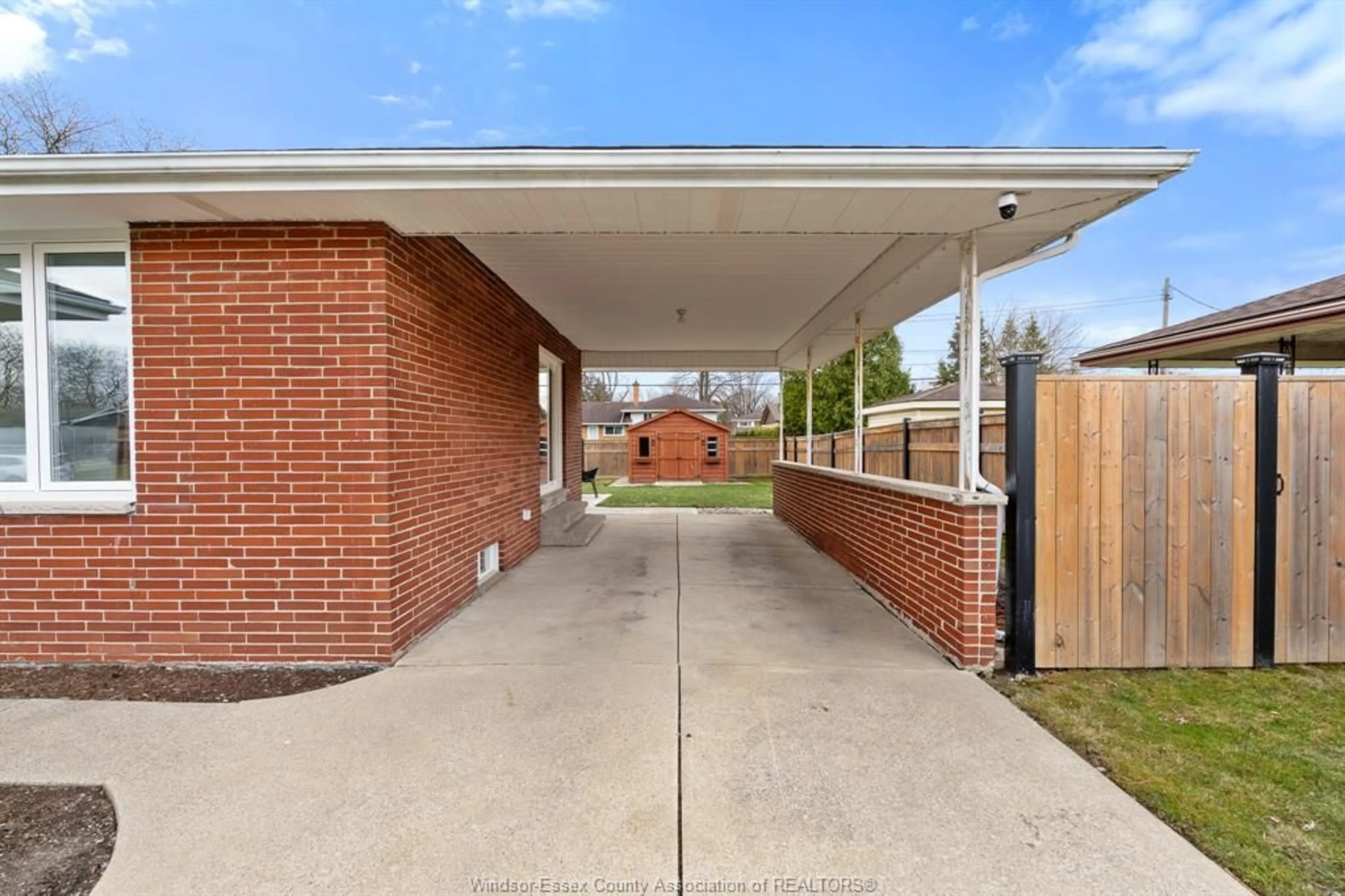 Home with brick exterior material, street for 735 Lounsborough, Windsor Ontario N9G 1G1