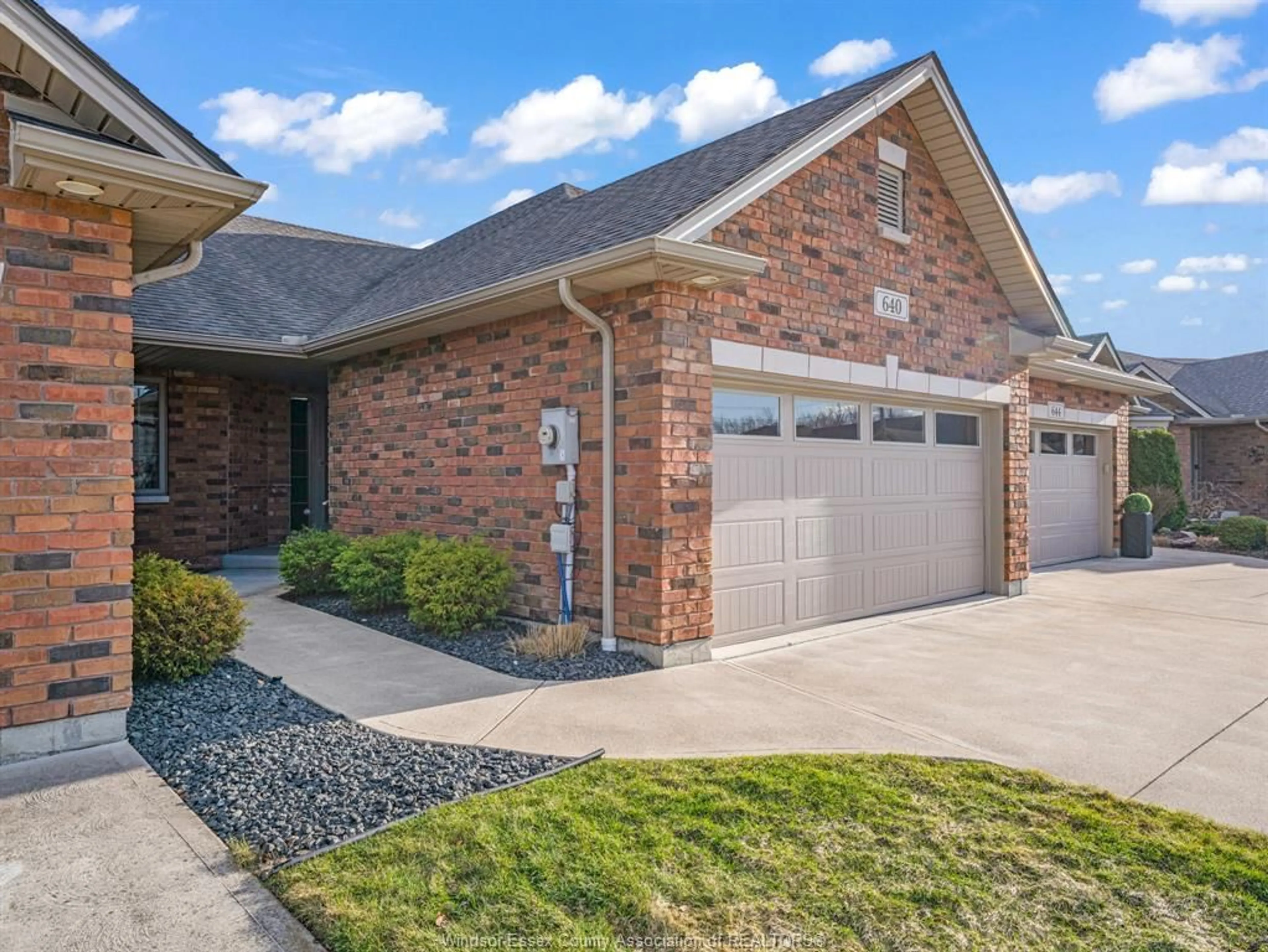 Home with brick exterior material, street for 640 COMMISSO Cres, LaSalle Ontario N9H 0C2