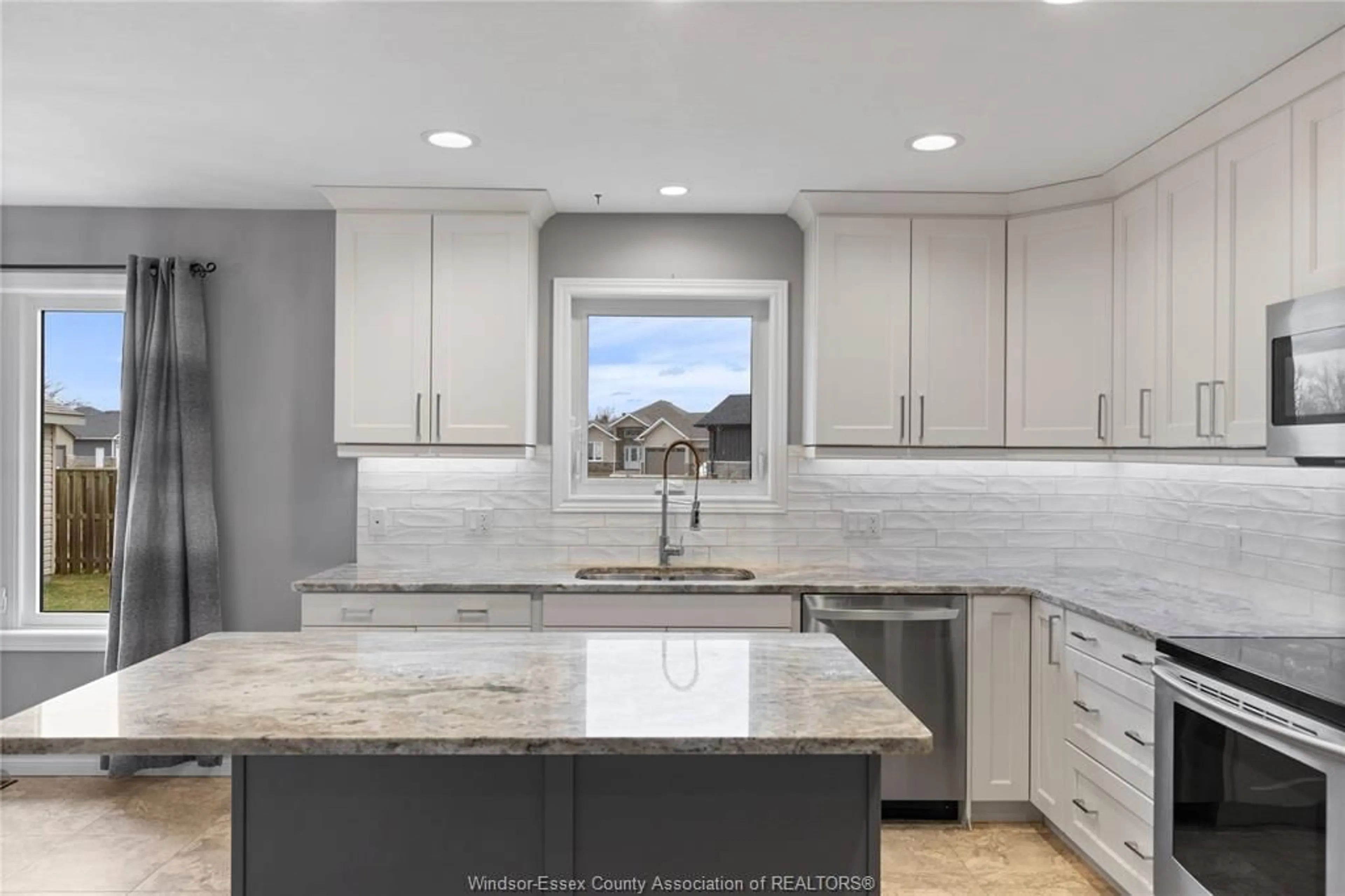 Open concept kitchen, ceramic/tile floor for 58 BOLOHAN, Tilbury Ontario N0P 2L0