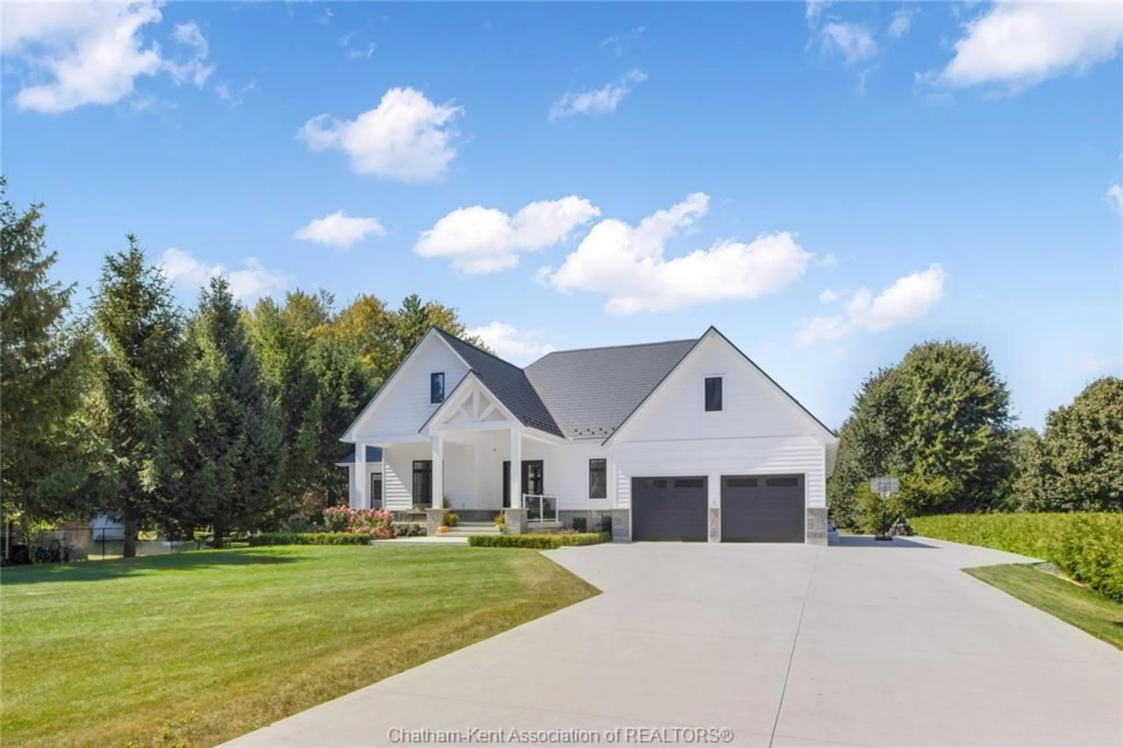 Home with vinyl exterior material, street for 23636 ZONE ROAD 1 ..., Thamesville Ontario N0P 2K0