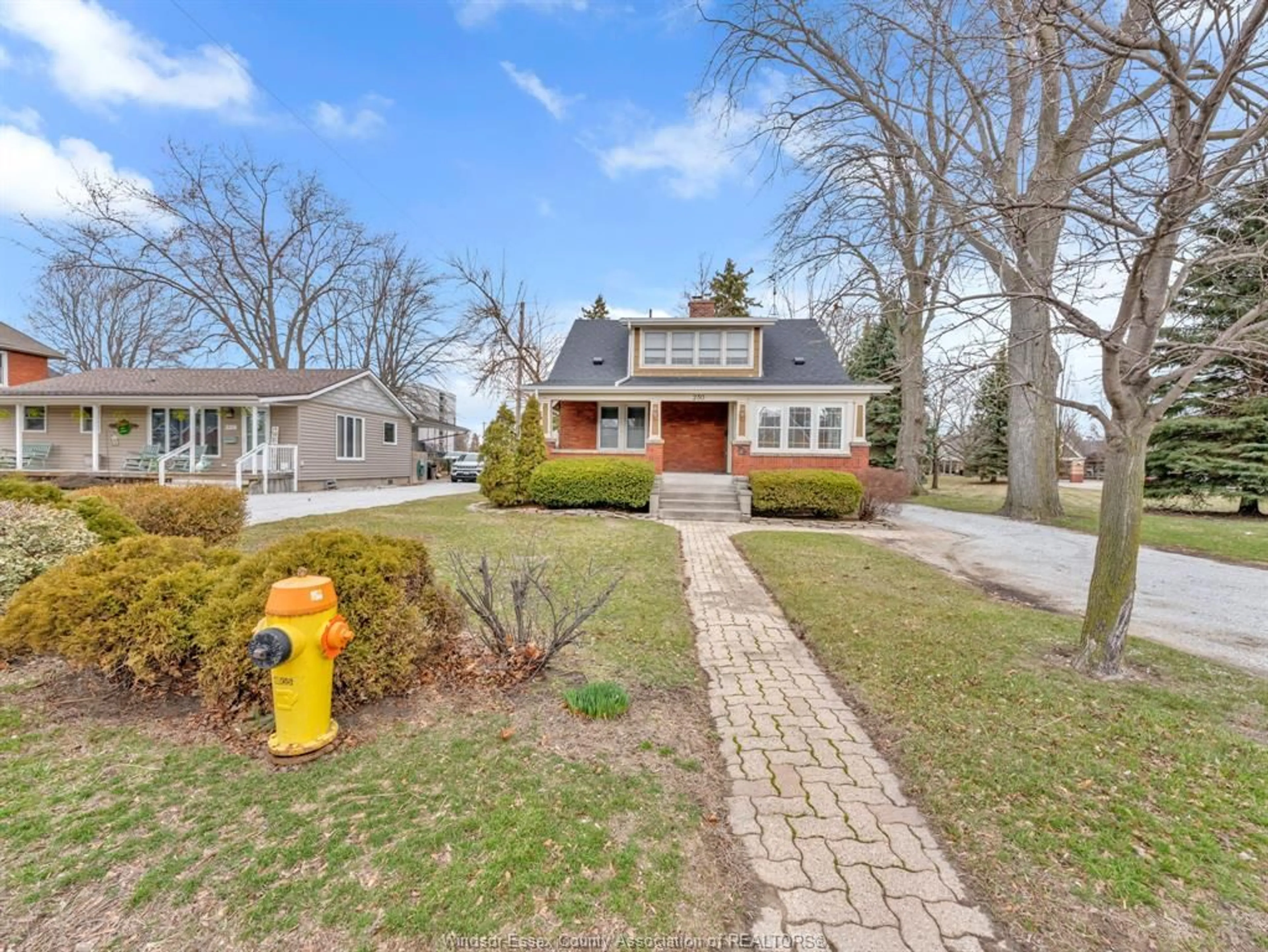 Unknown for 230 MAIN St, Kingsville Ontario N9Y 1A6