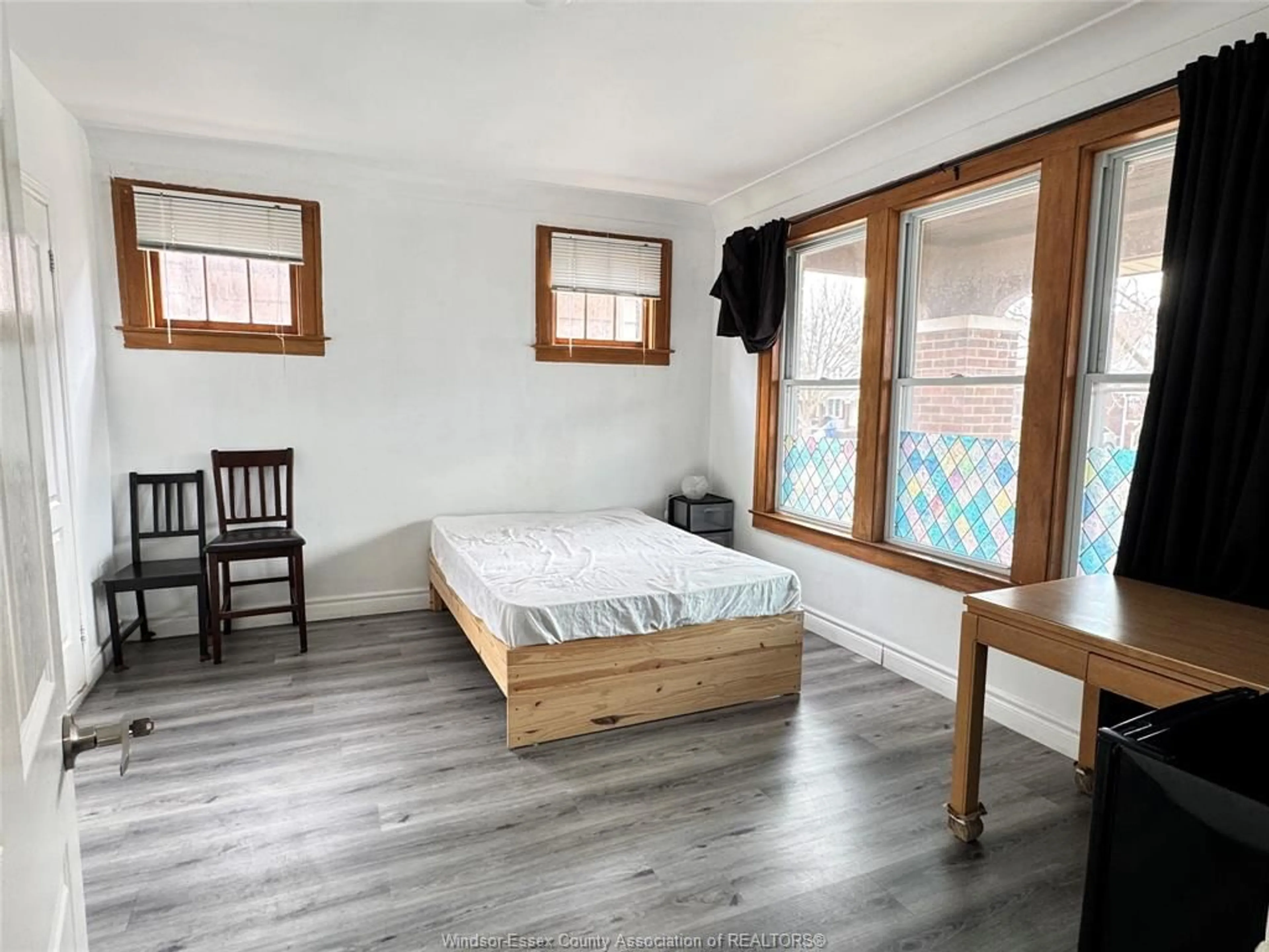 A pic of a room for 658 Rankin Ave, Windsor Ontario N9B 2R9