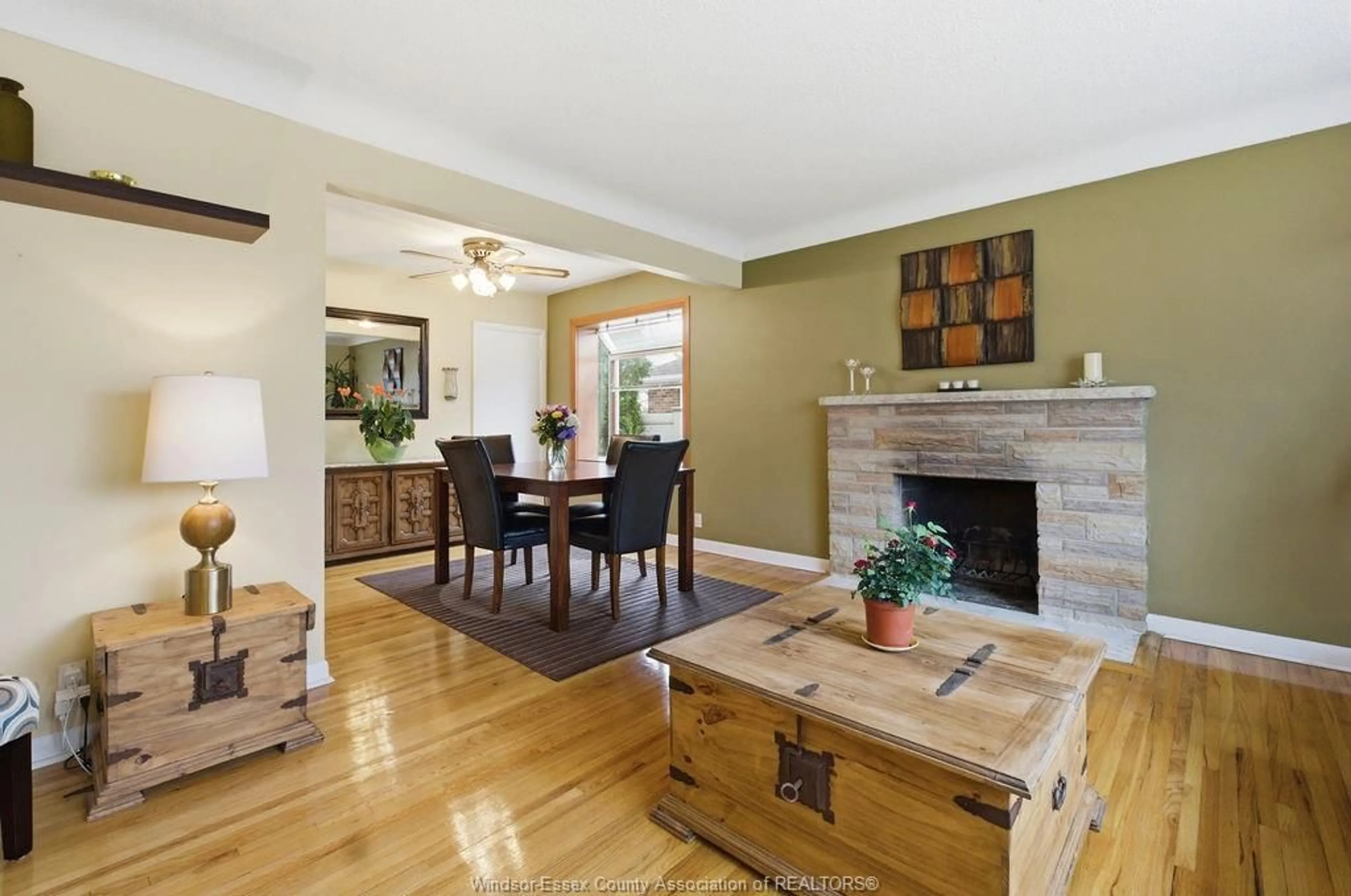 Living room with furniture, wood/laminate floor for 2550 VIRGINIA PARK, Windsor Ontario N9E 2B4