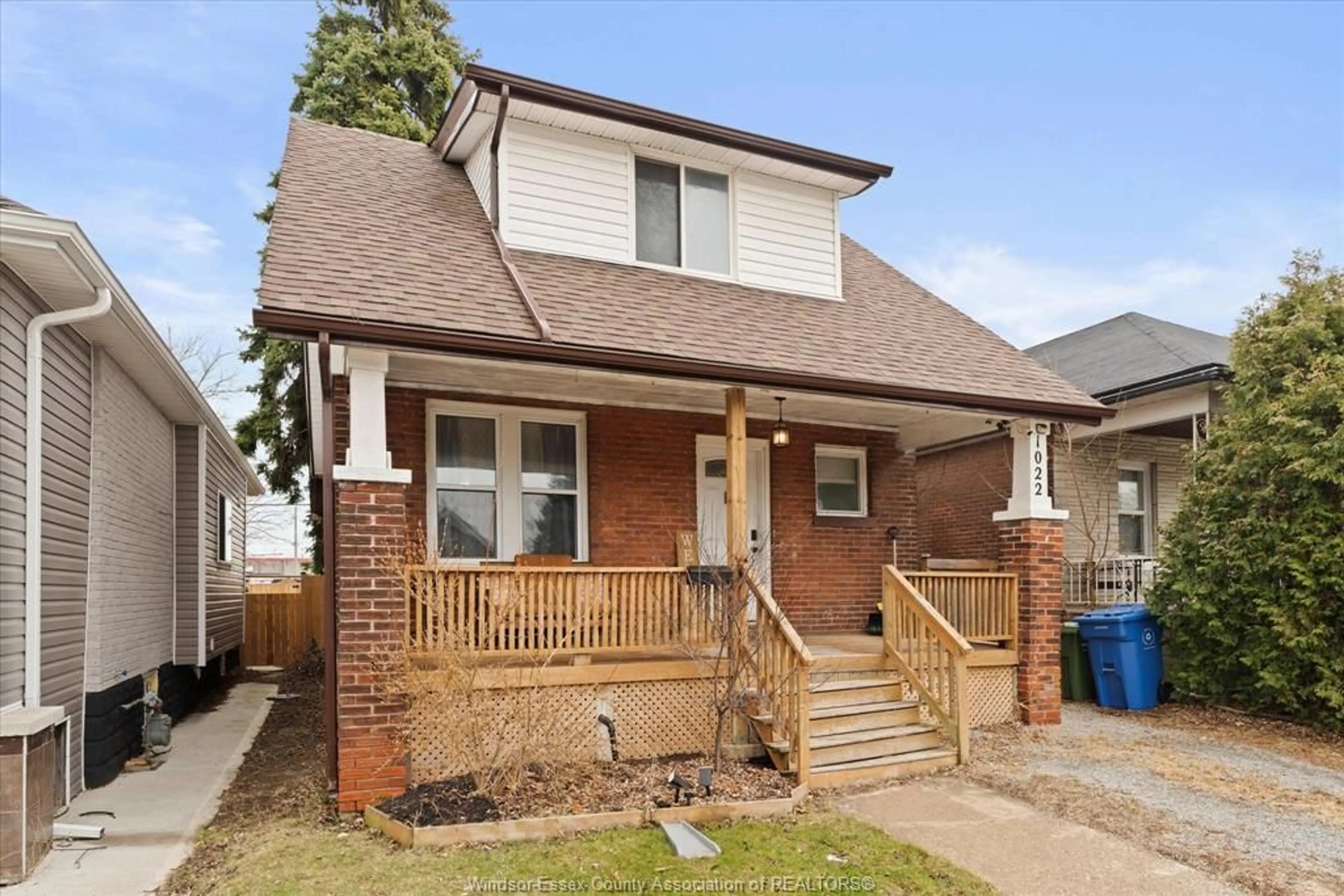 Home with brick exterior material, street for 1022 OAK Ave, Windsor Ontario N9A 5G4