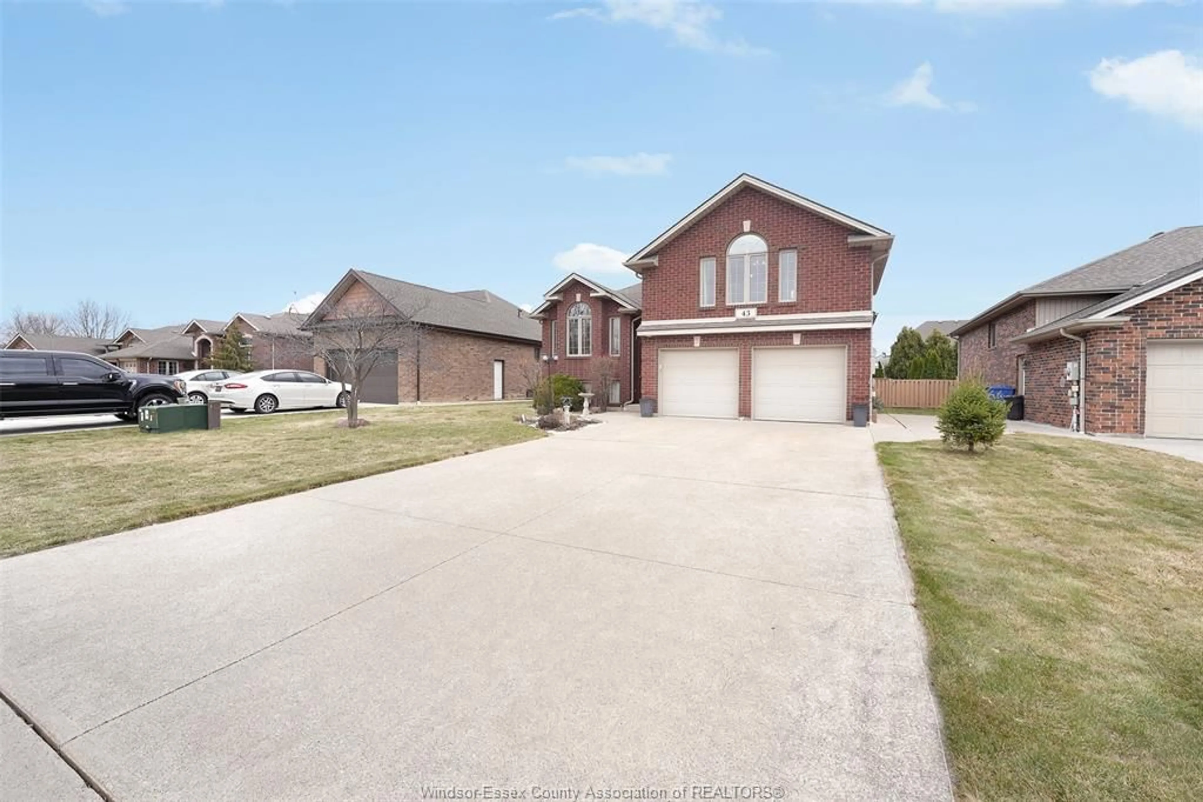 Home with brick exterior material, street for 43 OXFORD Cres, Amherstburg Ontario N9V 4E5