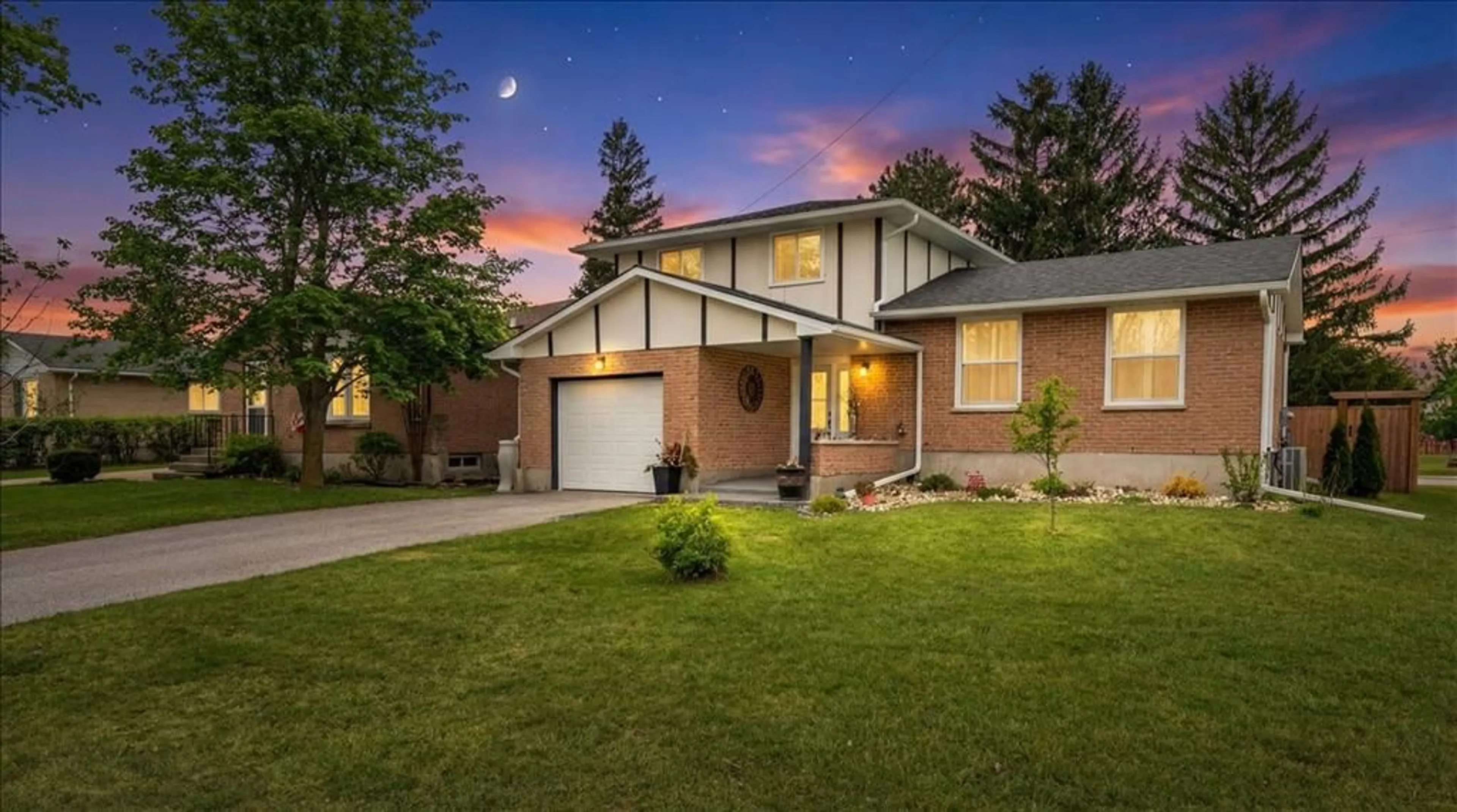 Home with brick exterior material, street for 2 JUNIPER Pl, Lambton Shores Ontario N0N 1J0