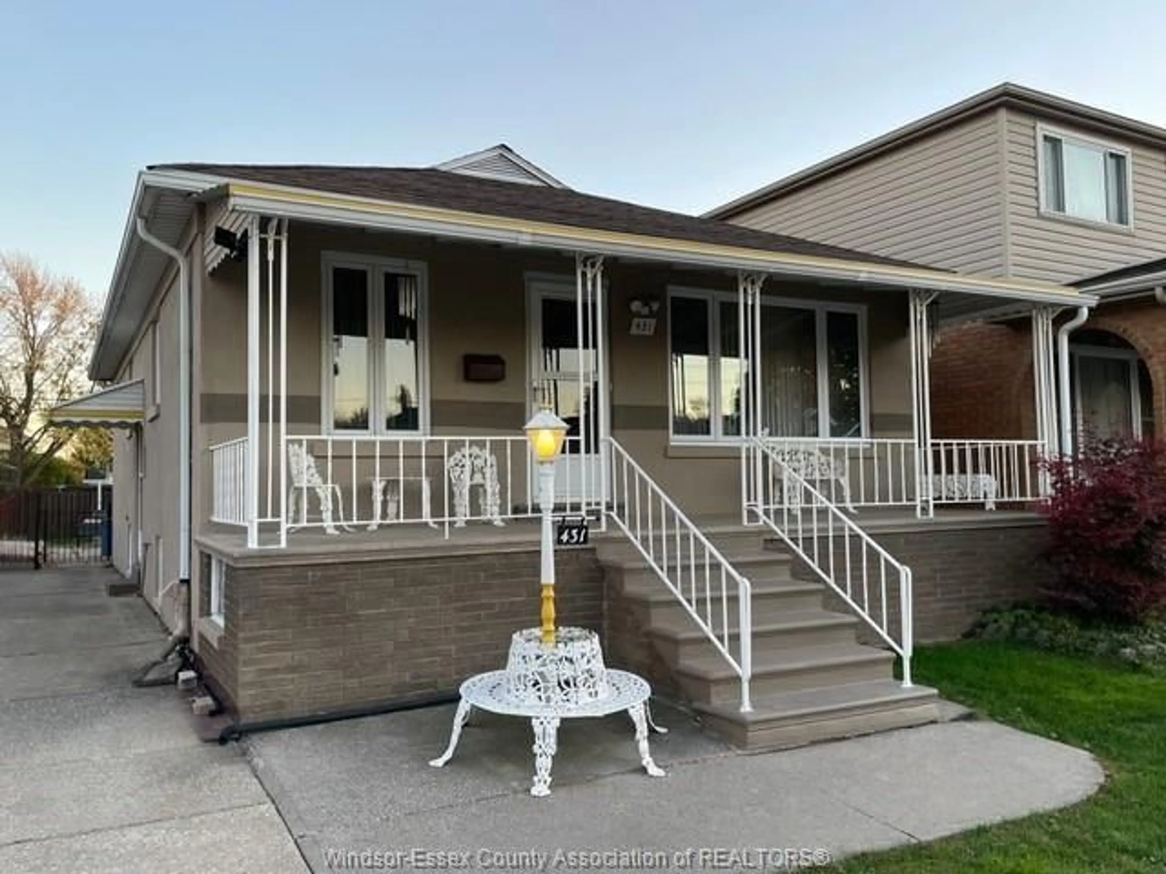 Home with vinyl exterior material, street for 431 FOCH Ave, Windsor Ontario N8X 2W2