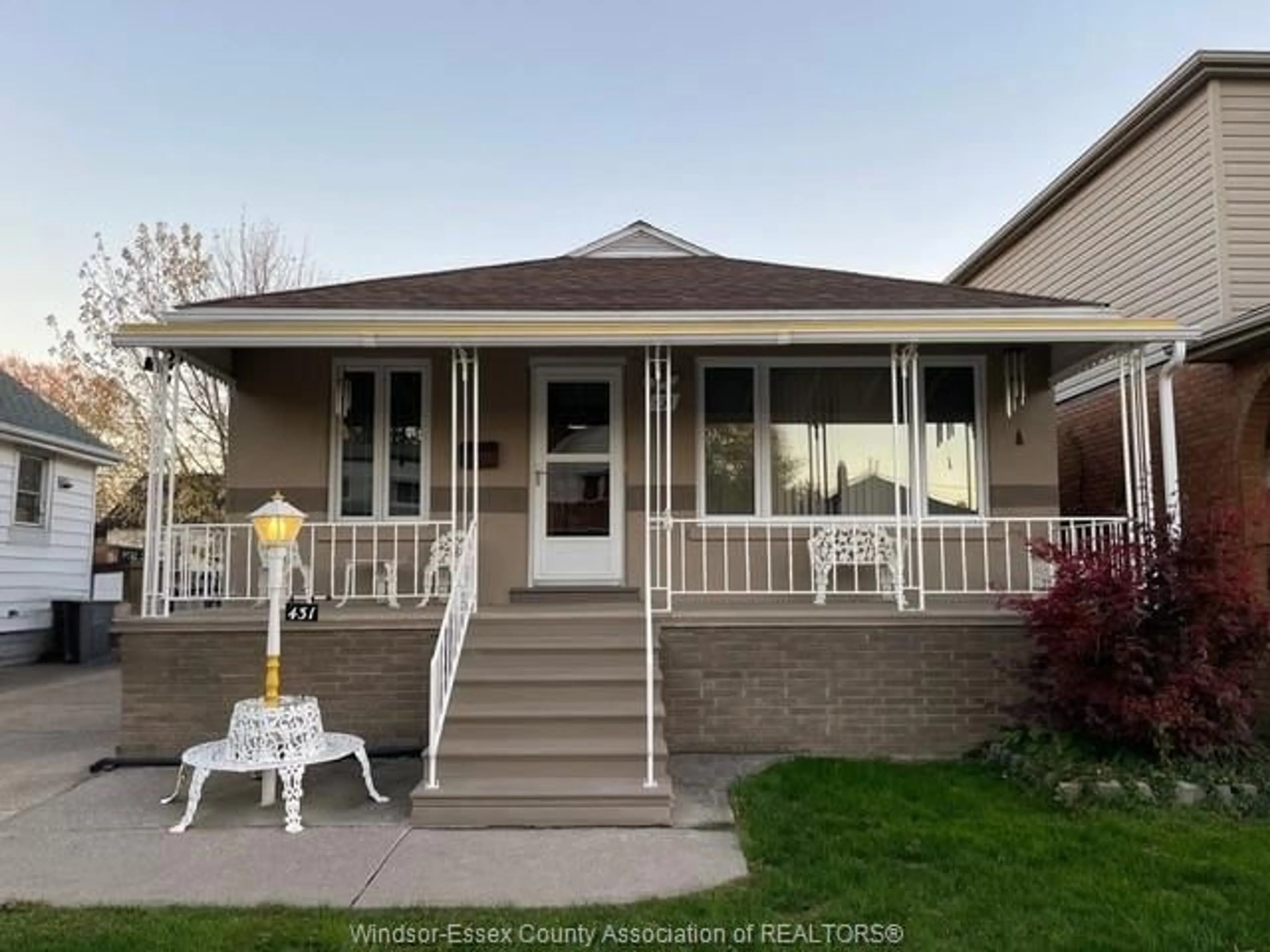 Home with vinyl exterior material, street for 431 FOCH Ave, Windsor Ontario N8X 2W2