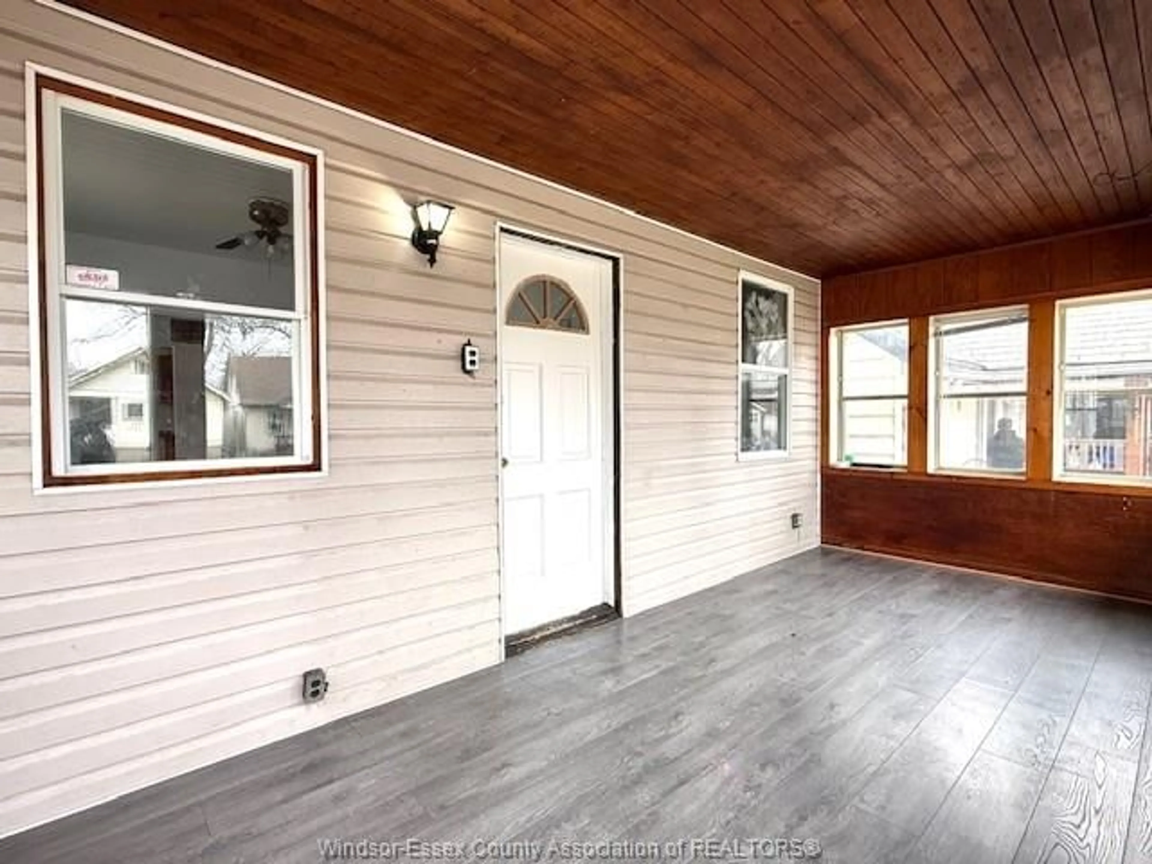 Unknown for 1180 WIGLE Ave, Windsor Ontario N9C 3N1