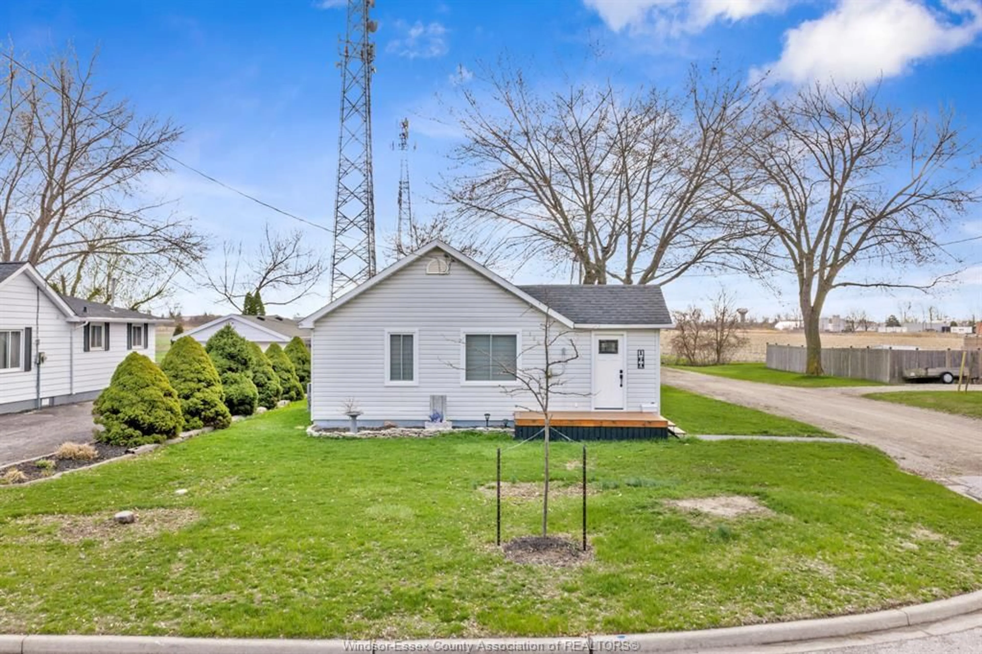 Unknown for 169 Girard, Amherstburg Ontario N9V 2X2