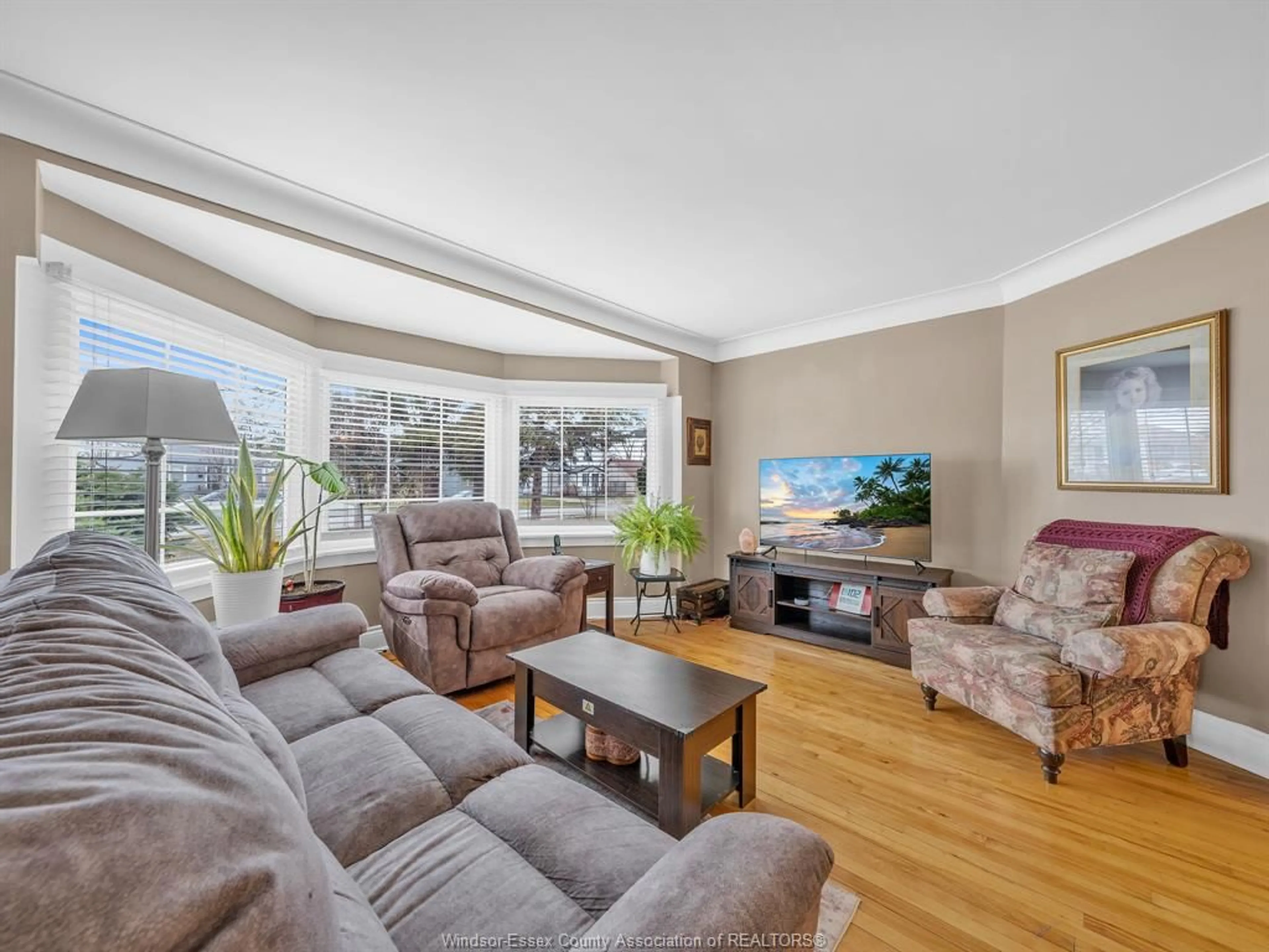 Living room with furniture, unknown for 2494 LLOYD GEORGE, Windsor Ontario N8T 2T4