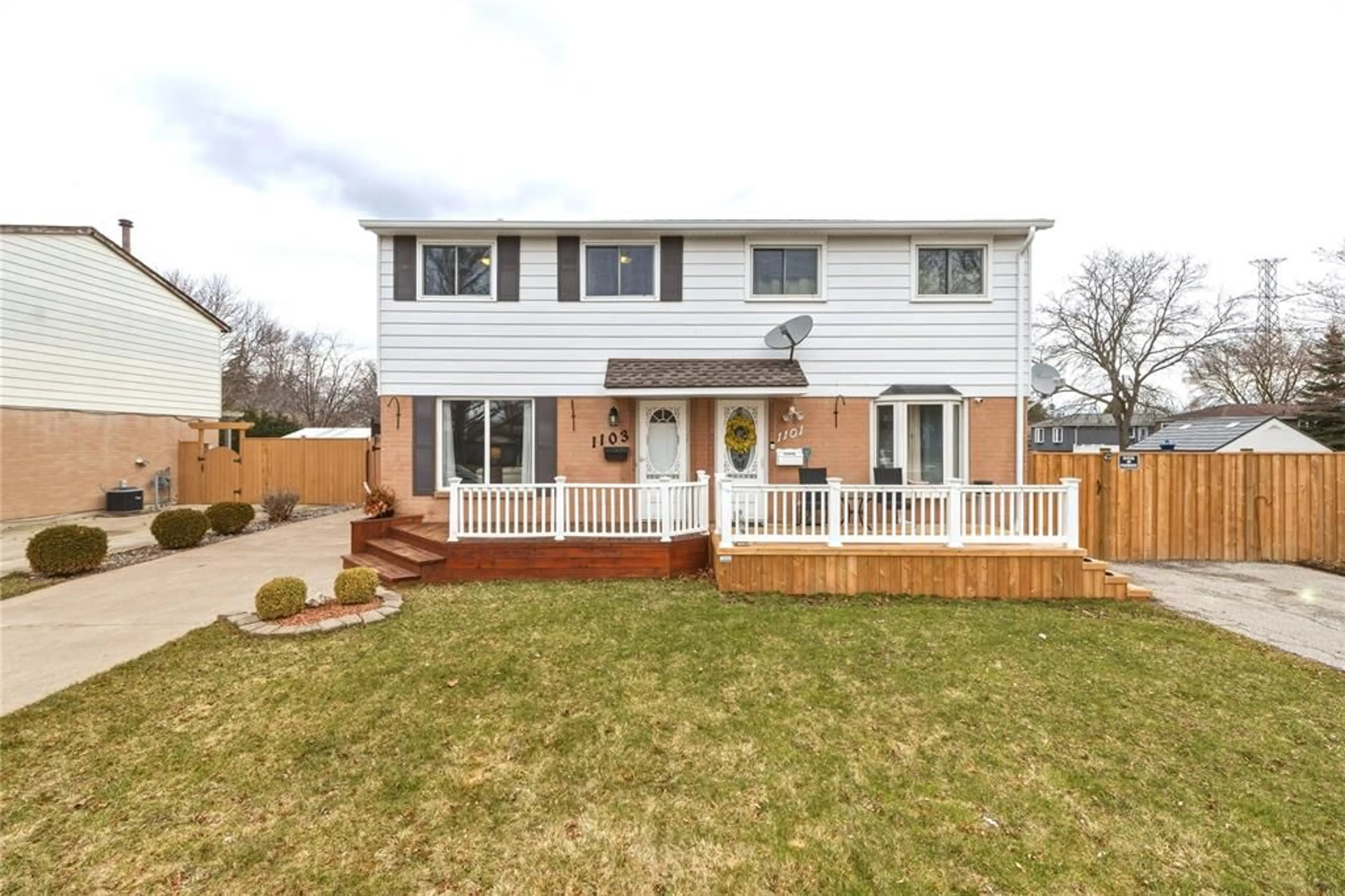 Unknown for 1103 CARDIFF Crt, Sarnia Ontario N7S 4B6