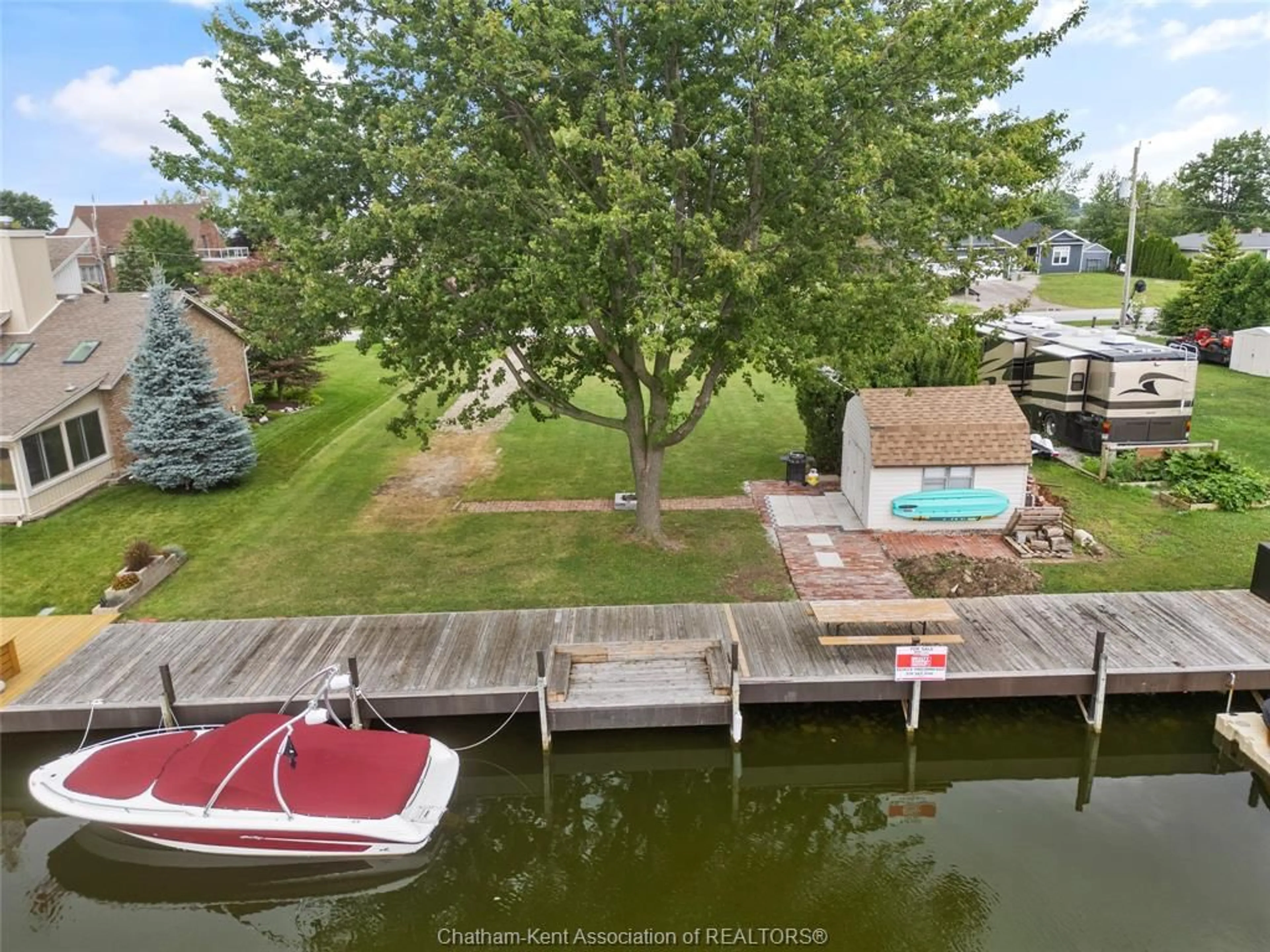 A pic from outside/outdoor area/front of a property/back of a property/a pic from drone, water/lake/river/ocean view for 19155 Light Cove Ave, Lighthouse Cove Ontario N0P 2L0