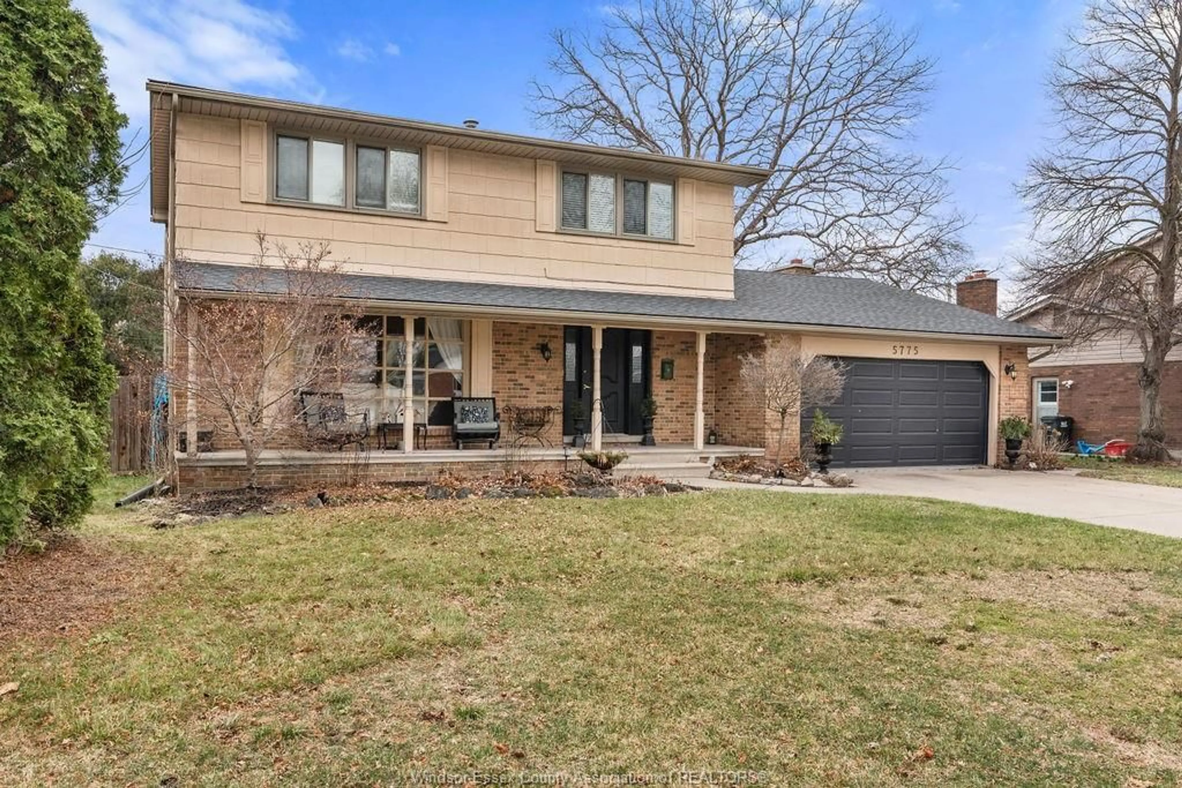 Home with brick exterior material, street for 5775 Cabot, LaSalle Ontario N9H 1L9