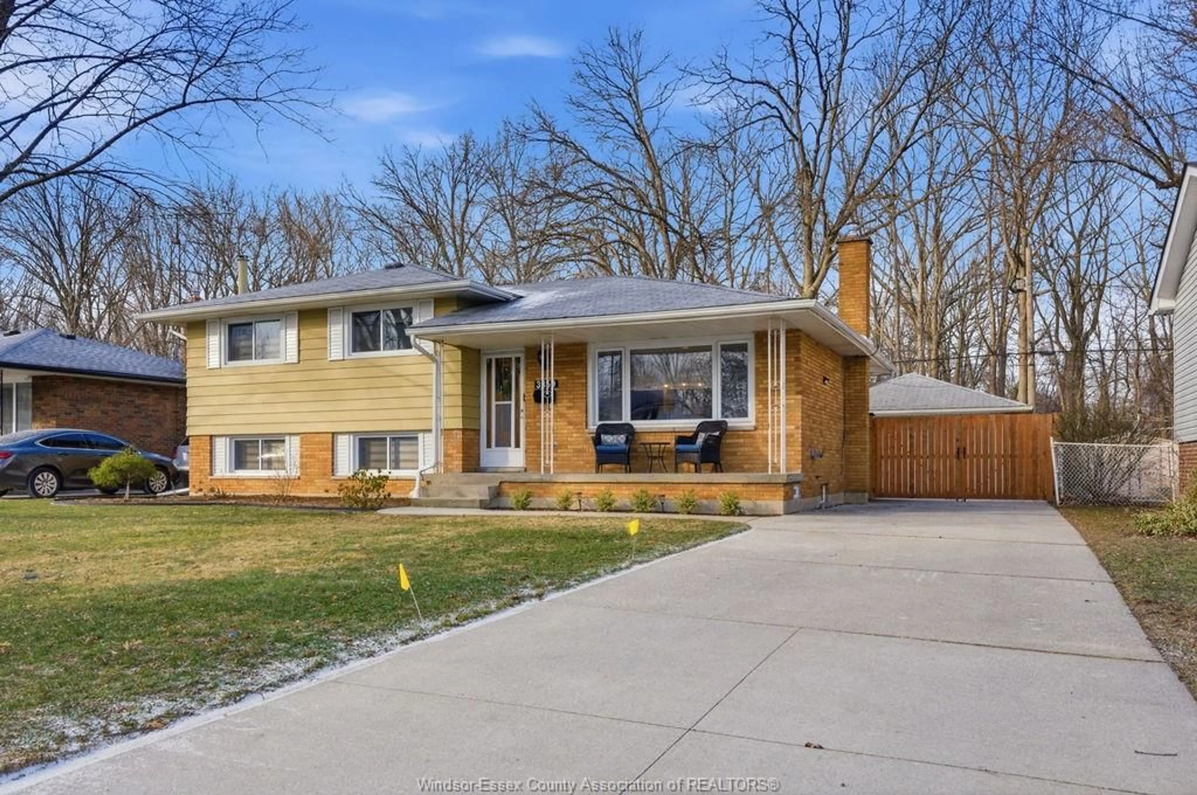 Home with brick exterior material, street for 3359 ASKIN Ave, Windsor Ontario N9E 3J6