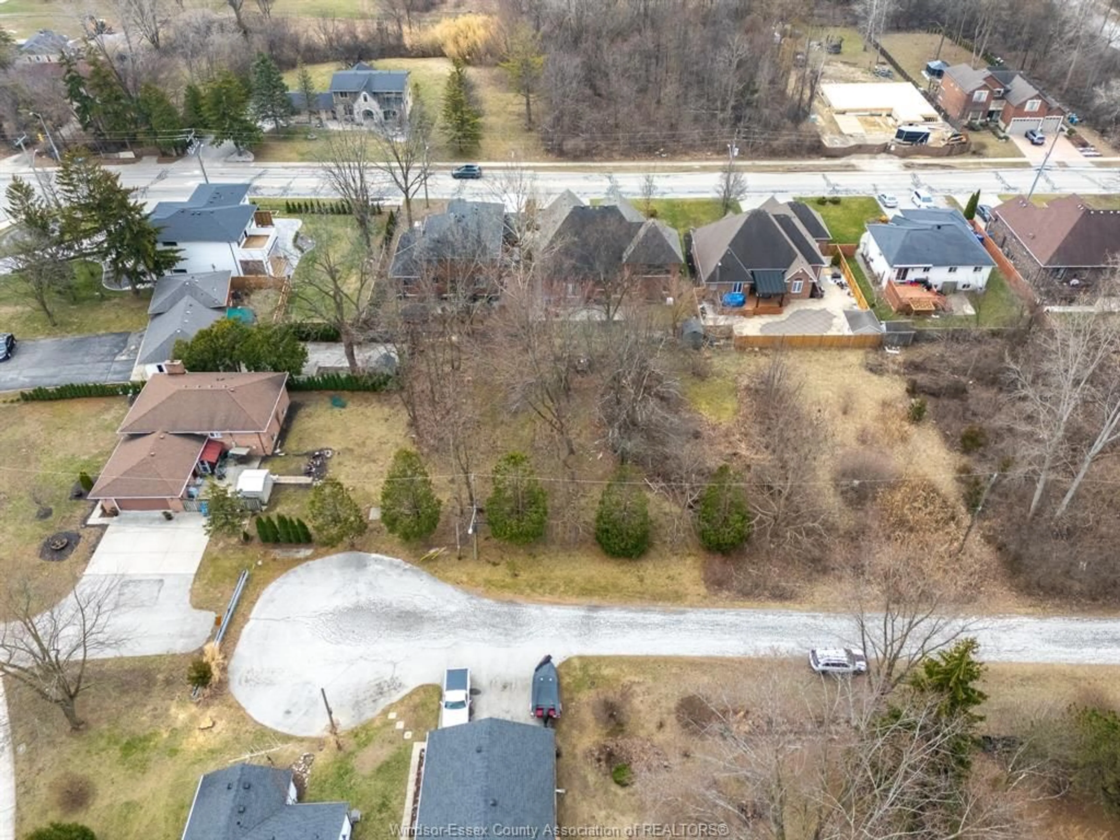 A pic from outside/outdoor area/front of a property/back of a property/a pic from drone, street for V/L Brooklyn Ave, LaSalle Ontario N9H 2P4