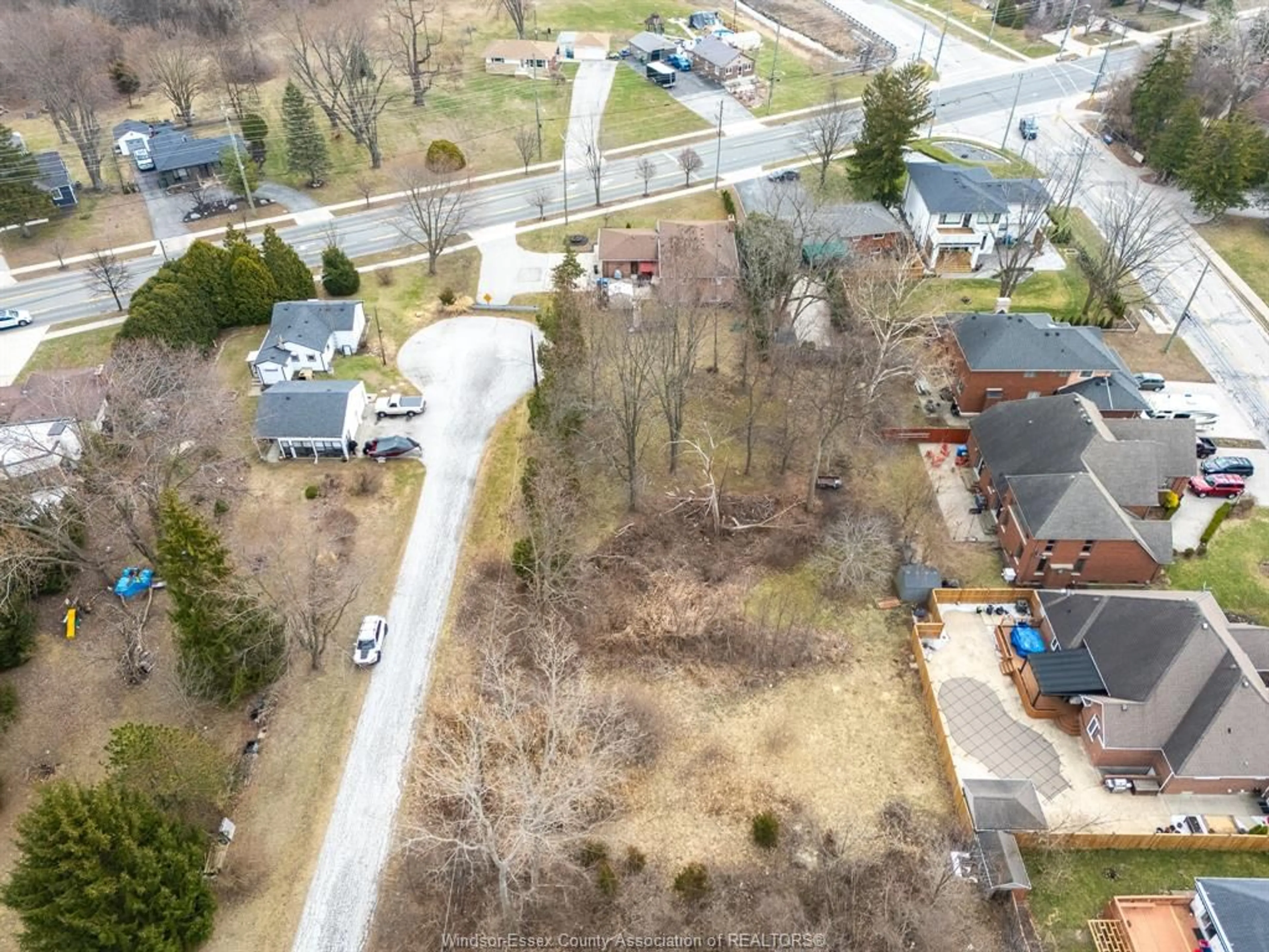 A pic from outside/outdoor area/front of a property/back of a property/a pic from drone, street for V/L Brooklyn Ave, LaSalle Ontario N9H 2P4