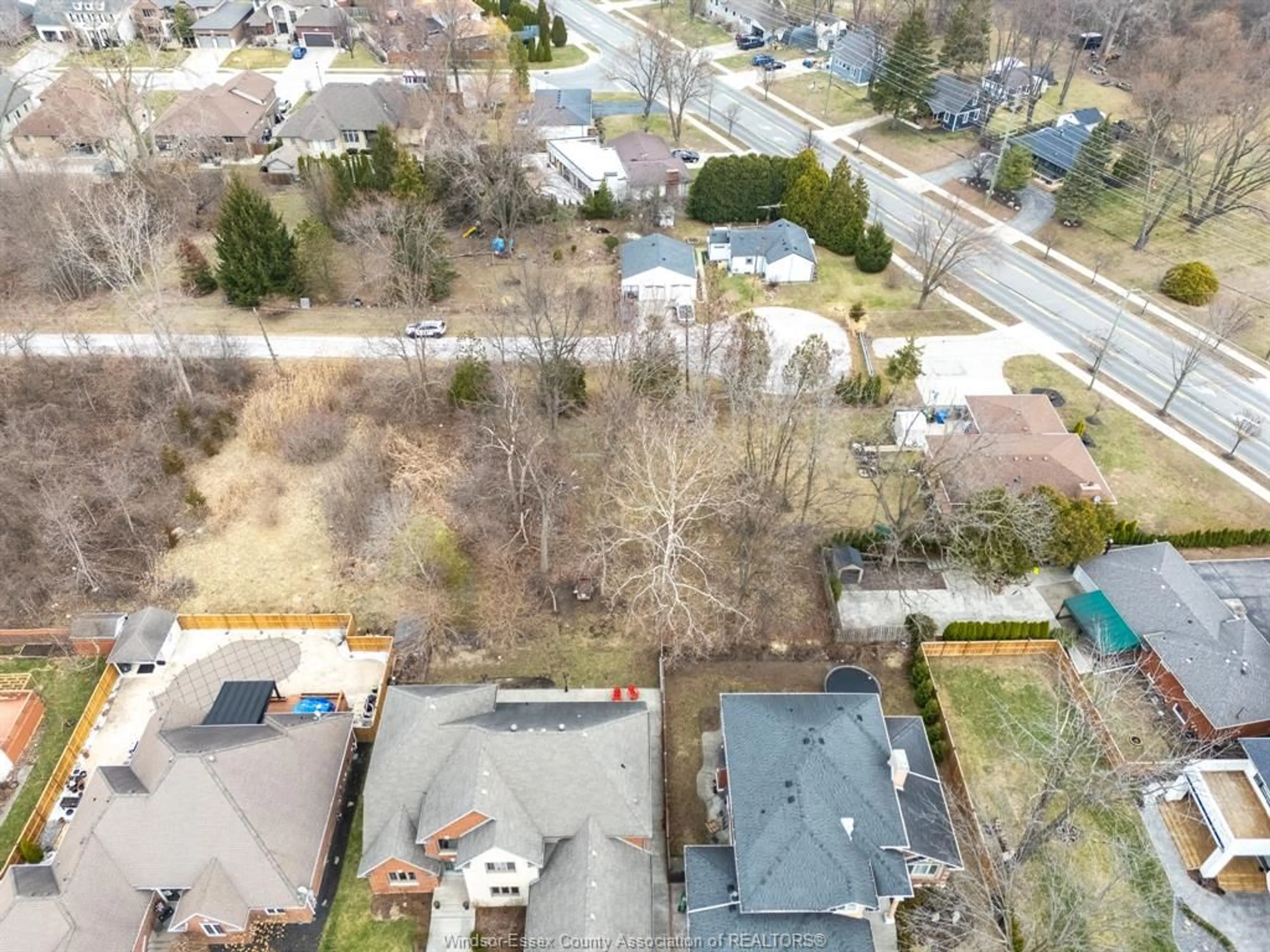 A pic from outside/outdoor area/front of a property/back of a property/a pic from drone, street for V/L Brooklyn Ave, LaSalle Ontario N9H 2P4