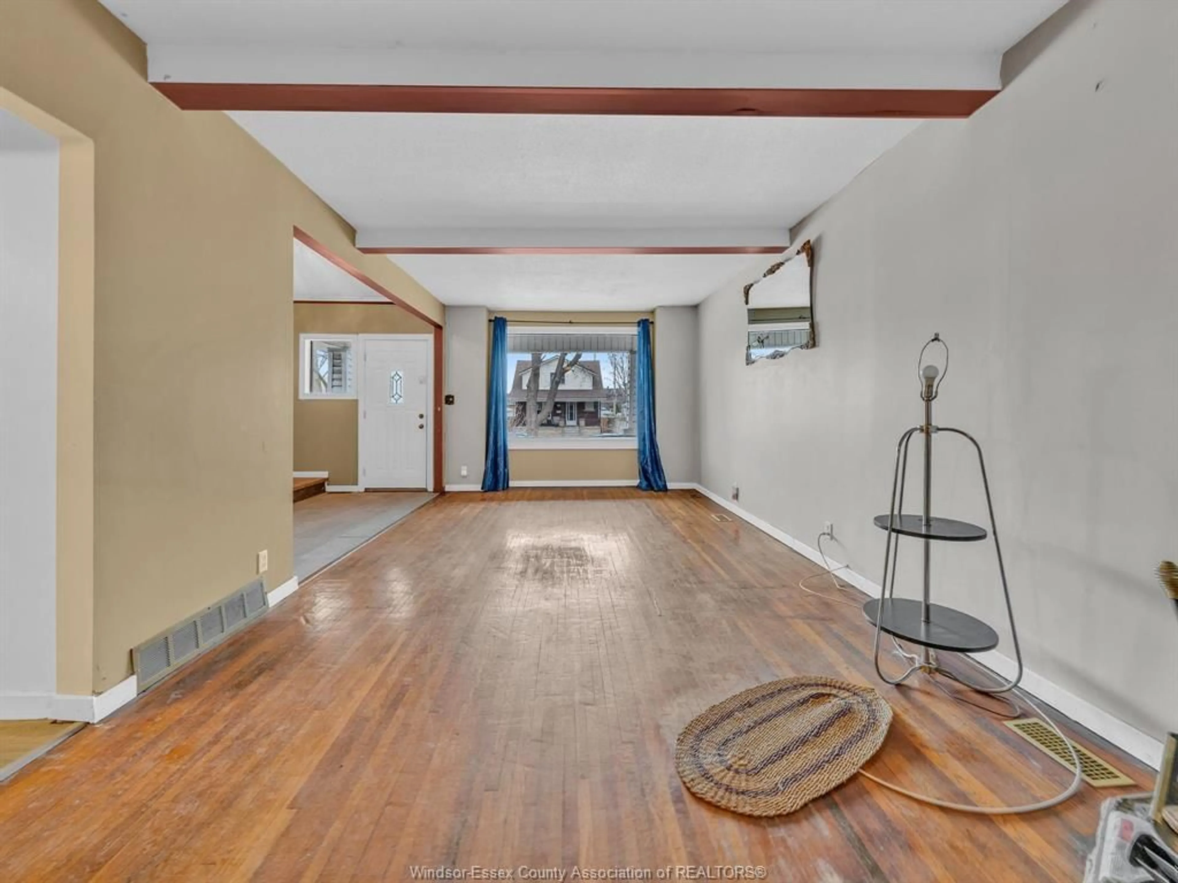 Unknown for 1129 Janette Ave, Windsor Ontario N9A 5A6