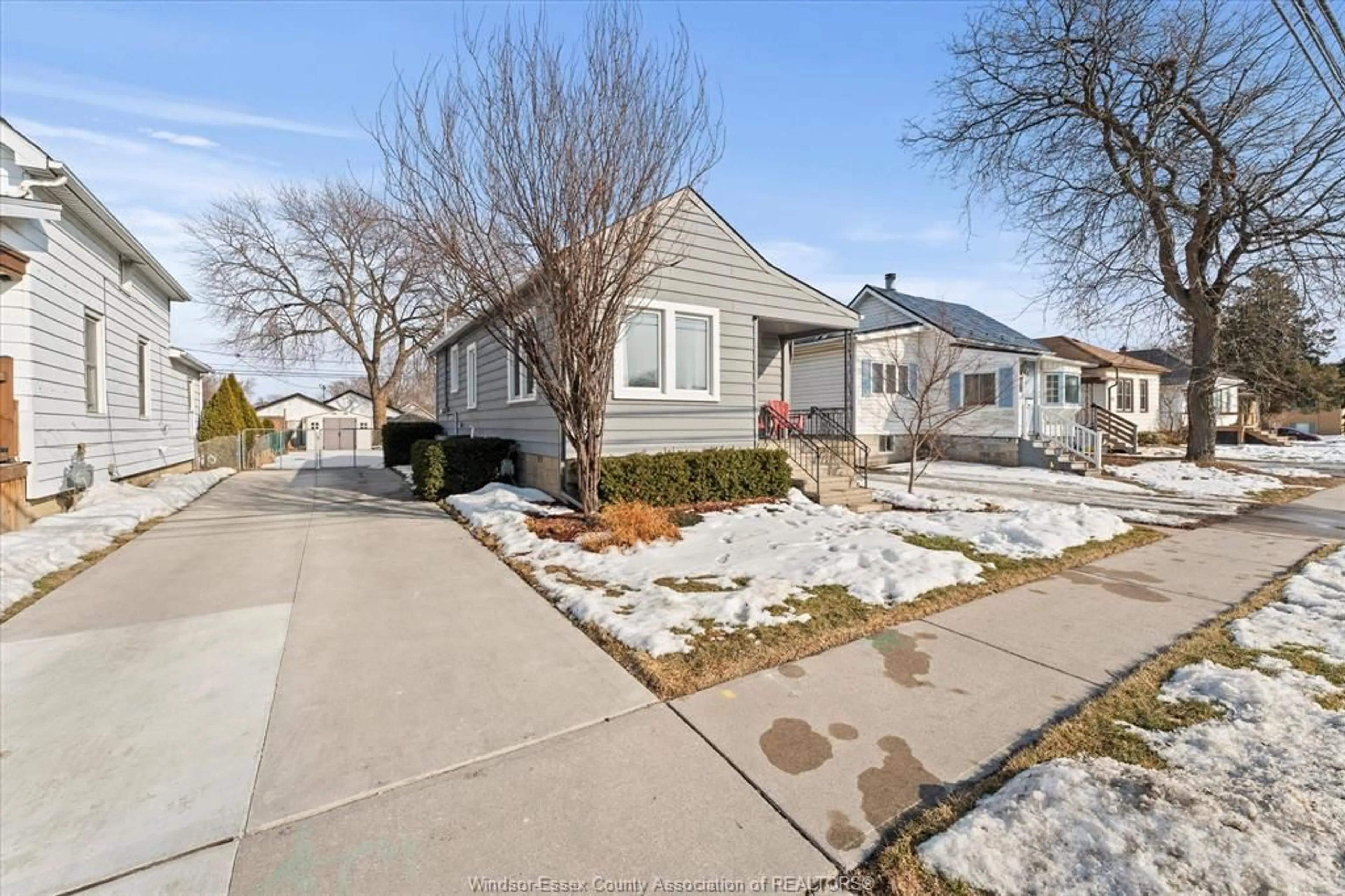 Unknown for 376 LAUZON, Windsor Ontario N8S 3L9