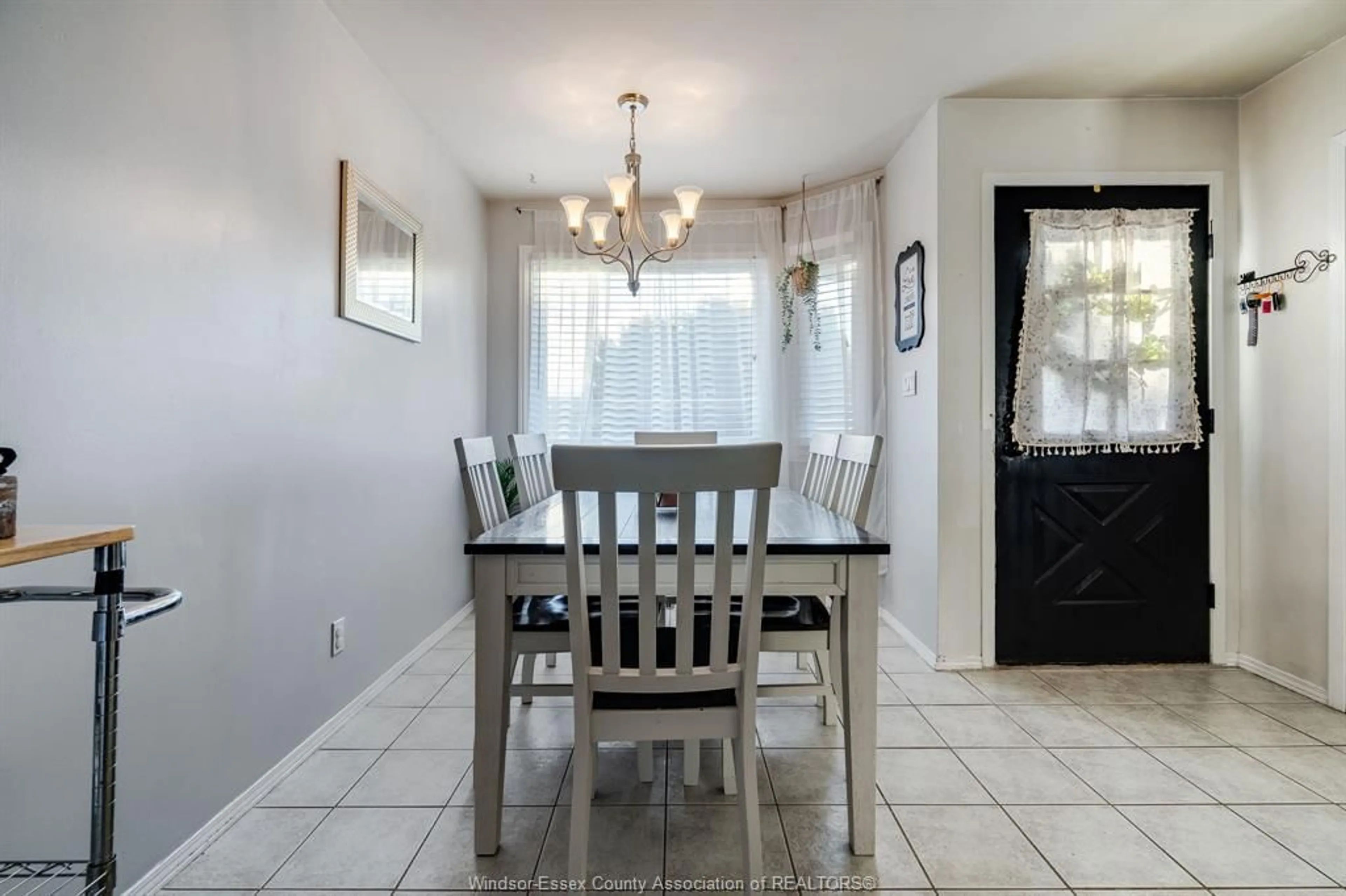 Dining room, ceramic/tile floor for 30 Remark Dr, Kingsville Ontario N9Y 3X6