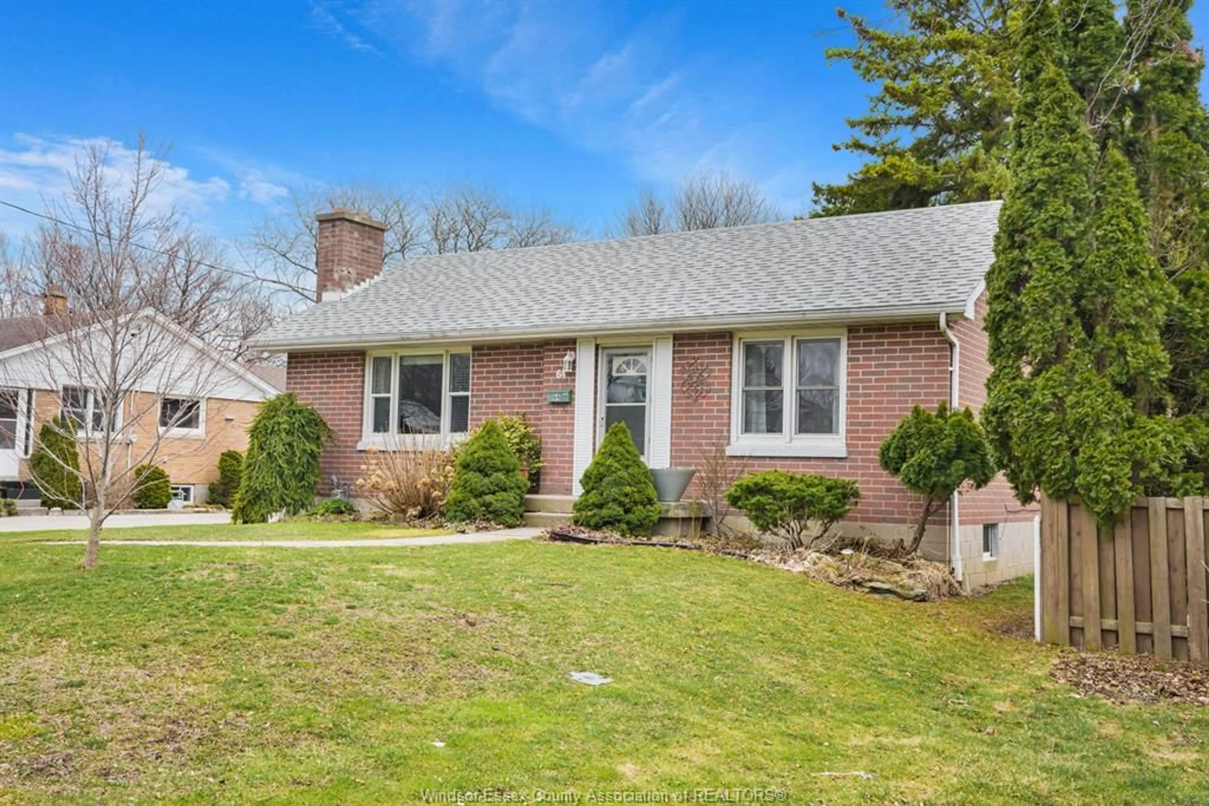 Home with brick exterior material, street for 64 WILTSHIRE Dr, Chatham Ontario N7L 2N5