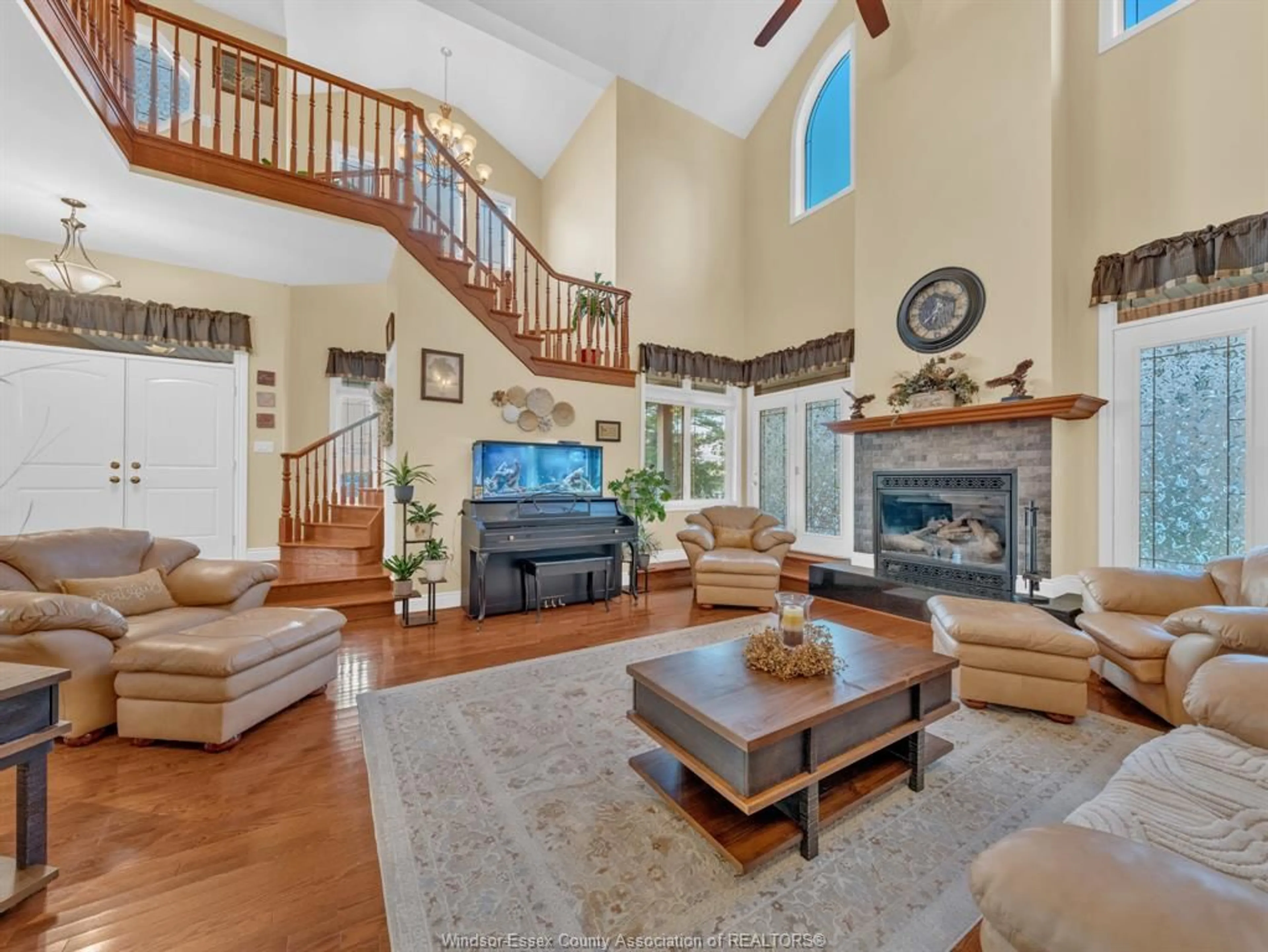 Living room with furniture, unknown for 4037 CONCESSION 4 SOUTH, Amherstburg Ontario N9V 0C8