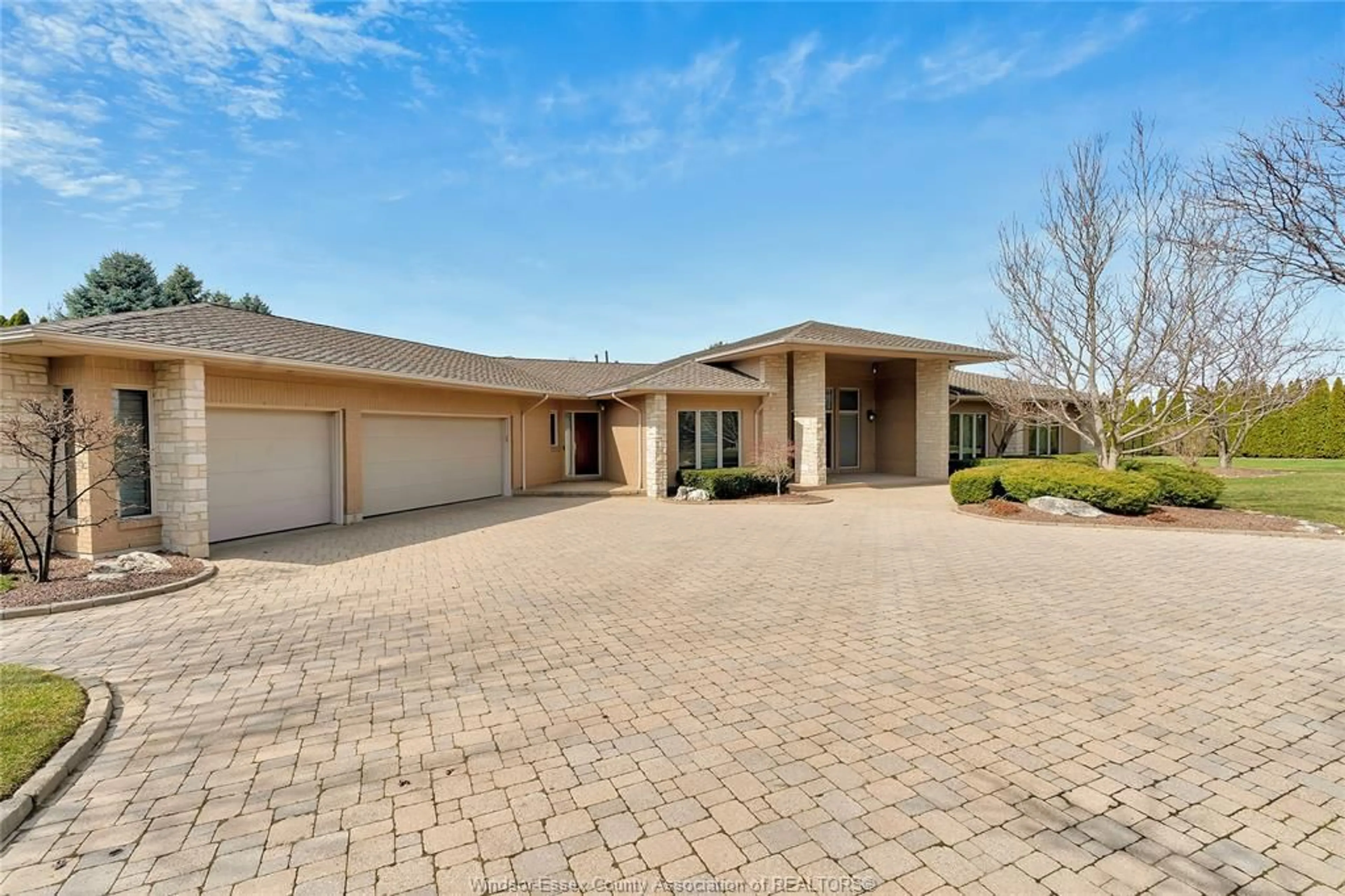 Unknown for 30 EMERALD Lane, Amherstburg Ontario N9V 3R3