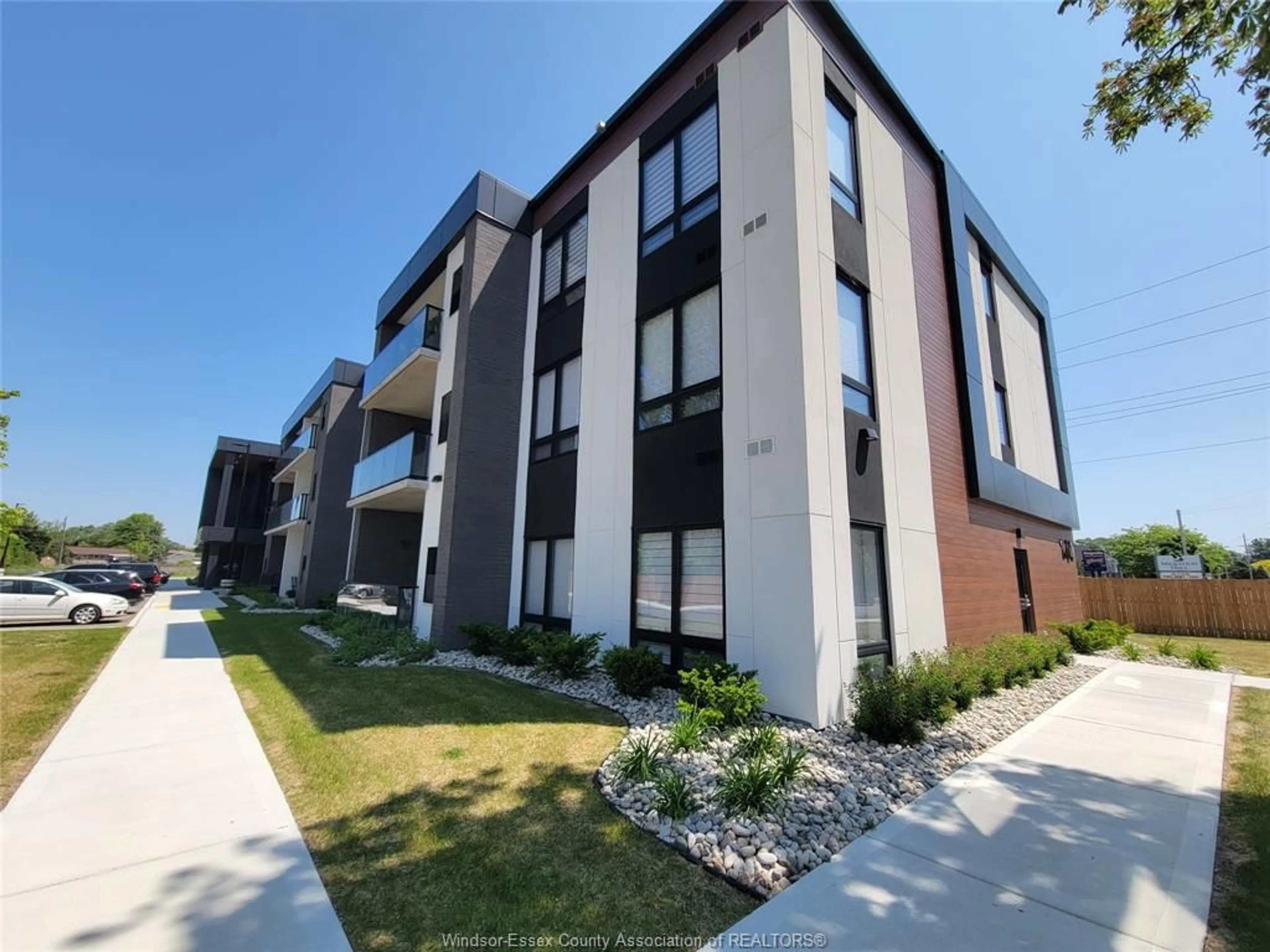 Unknown for 140 Main St #304, Kingsville Ontario N9Y 1A6