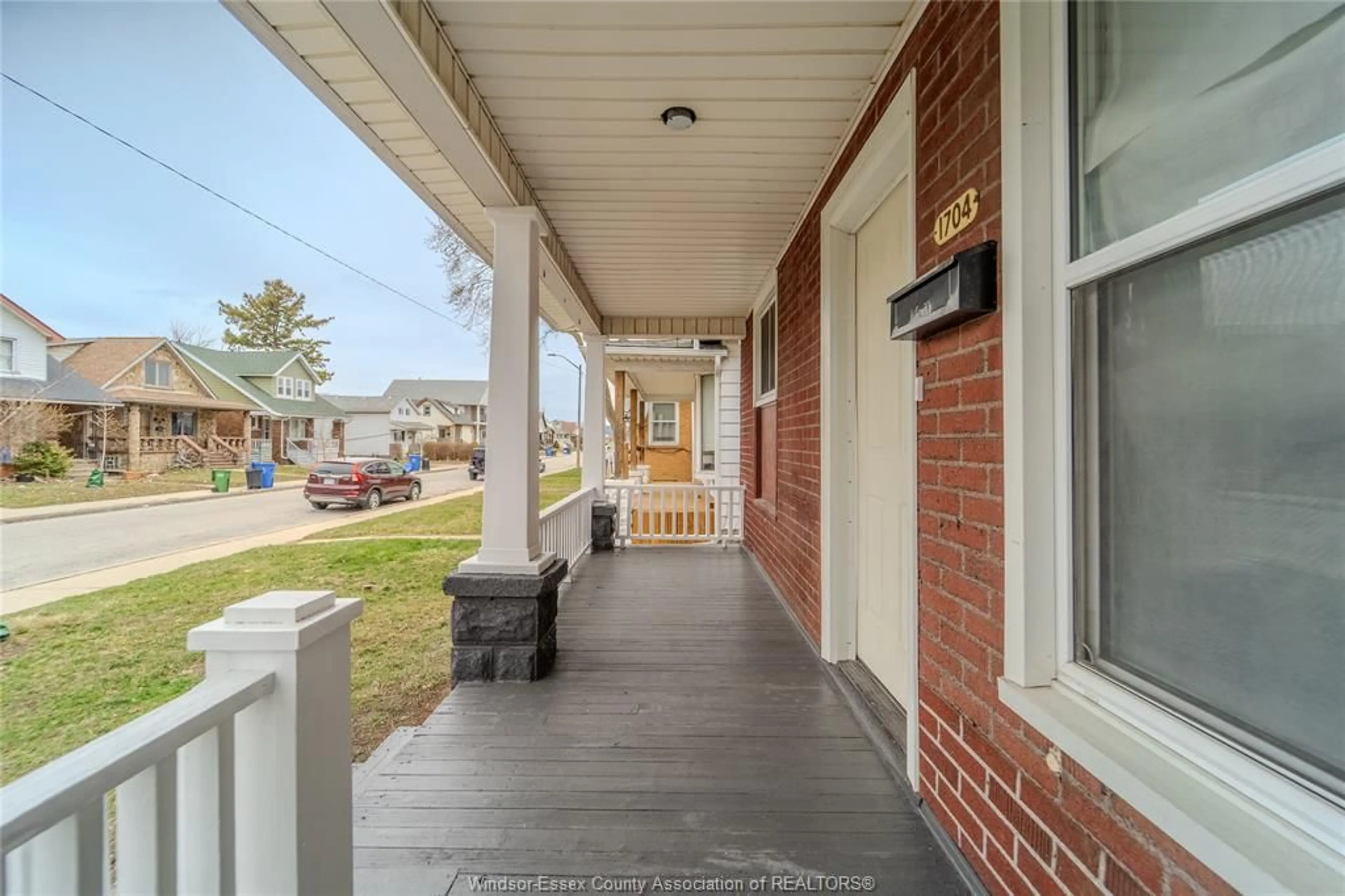 Unknown for 1704 Highland Avenue, Windsor Ontario N8X 3S1