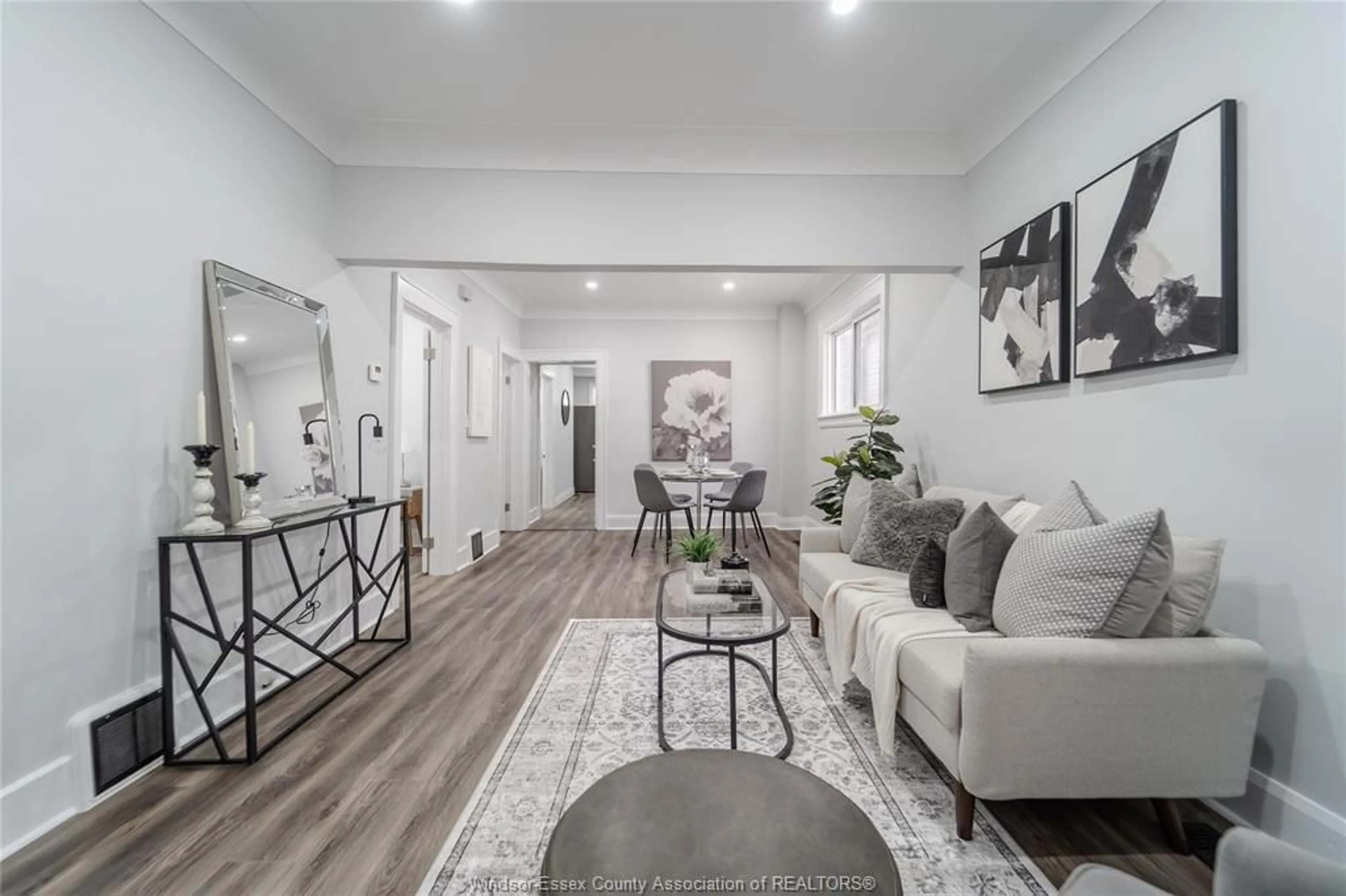 Unknown for 1704 Highland Avenue, Windsor Ontario N8X 3S1