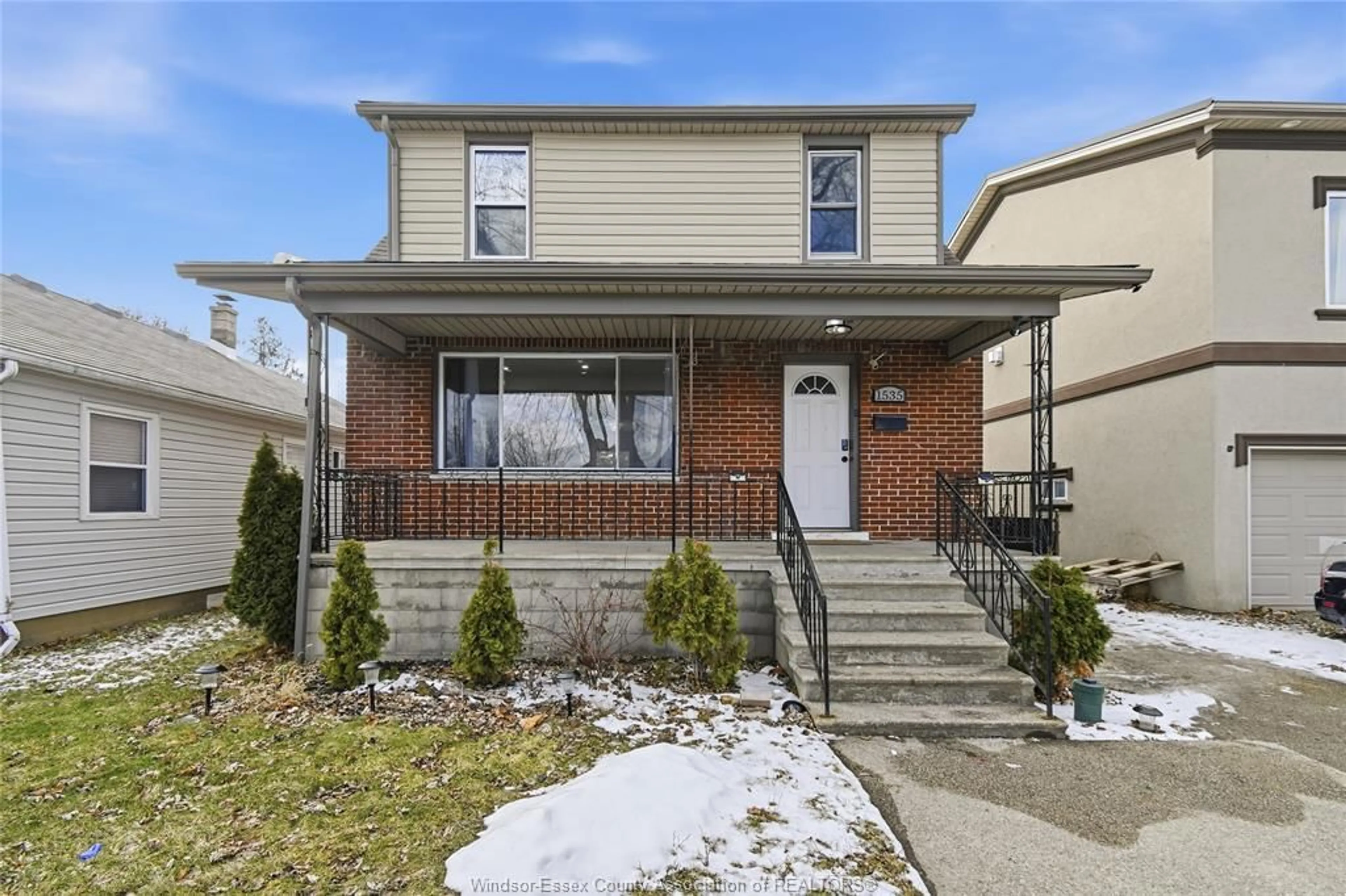 Home with brick exterior material, street for 1535 ROSSINI, Windsor Ontario N8Y 3A1