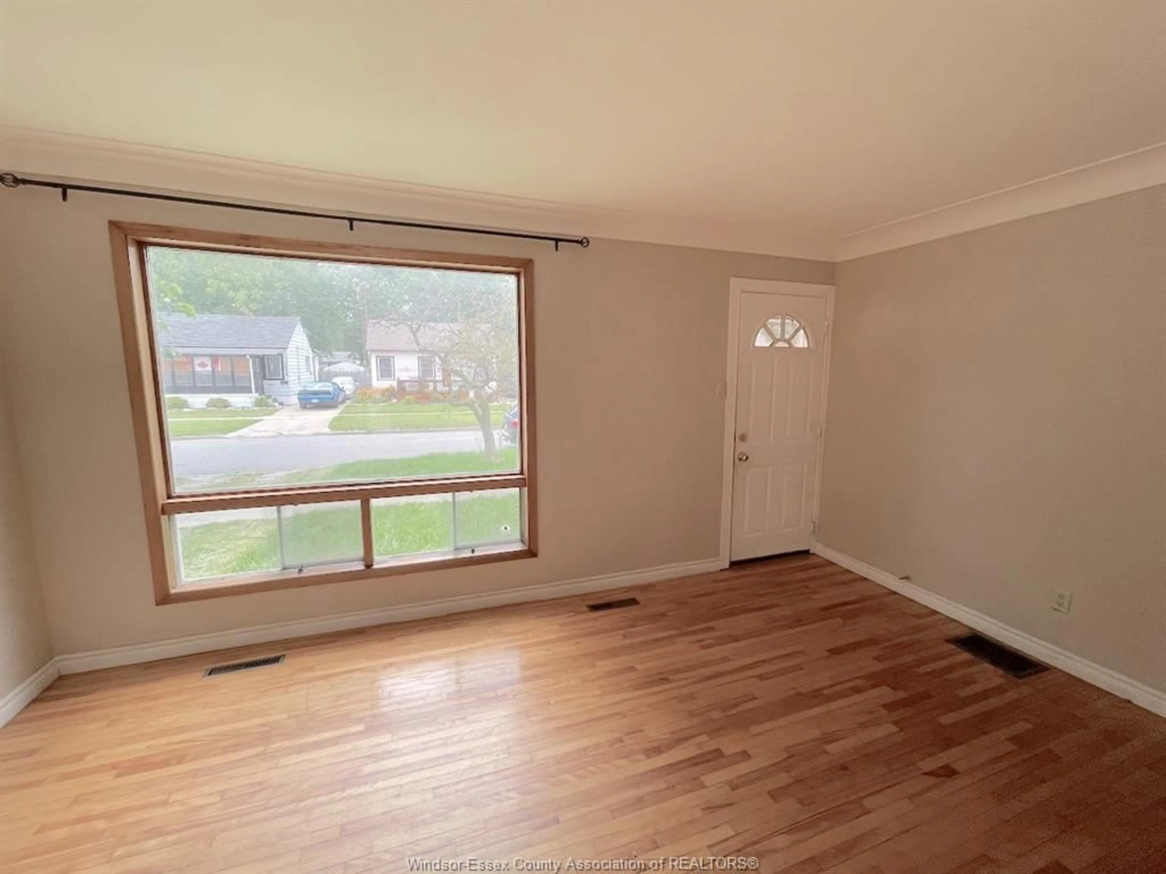 A pic of a room for 1841 AUBIN, Windsor Ontario N8W 4L1