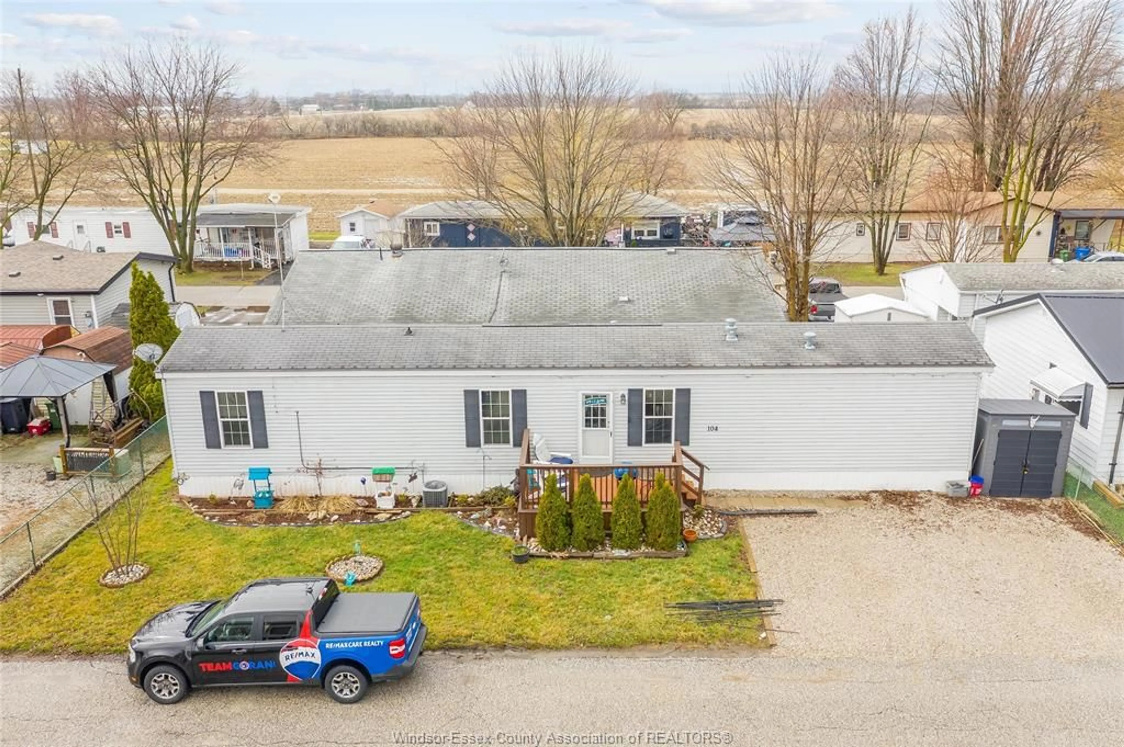 A pic from outside/outdoor area/front of a property/back of a property/a pic from drone, water/lake/river/ocean view for 104 BROOKS Blvd, Lakeshore Ontario N8N 2P7