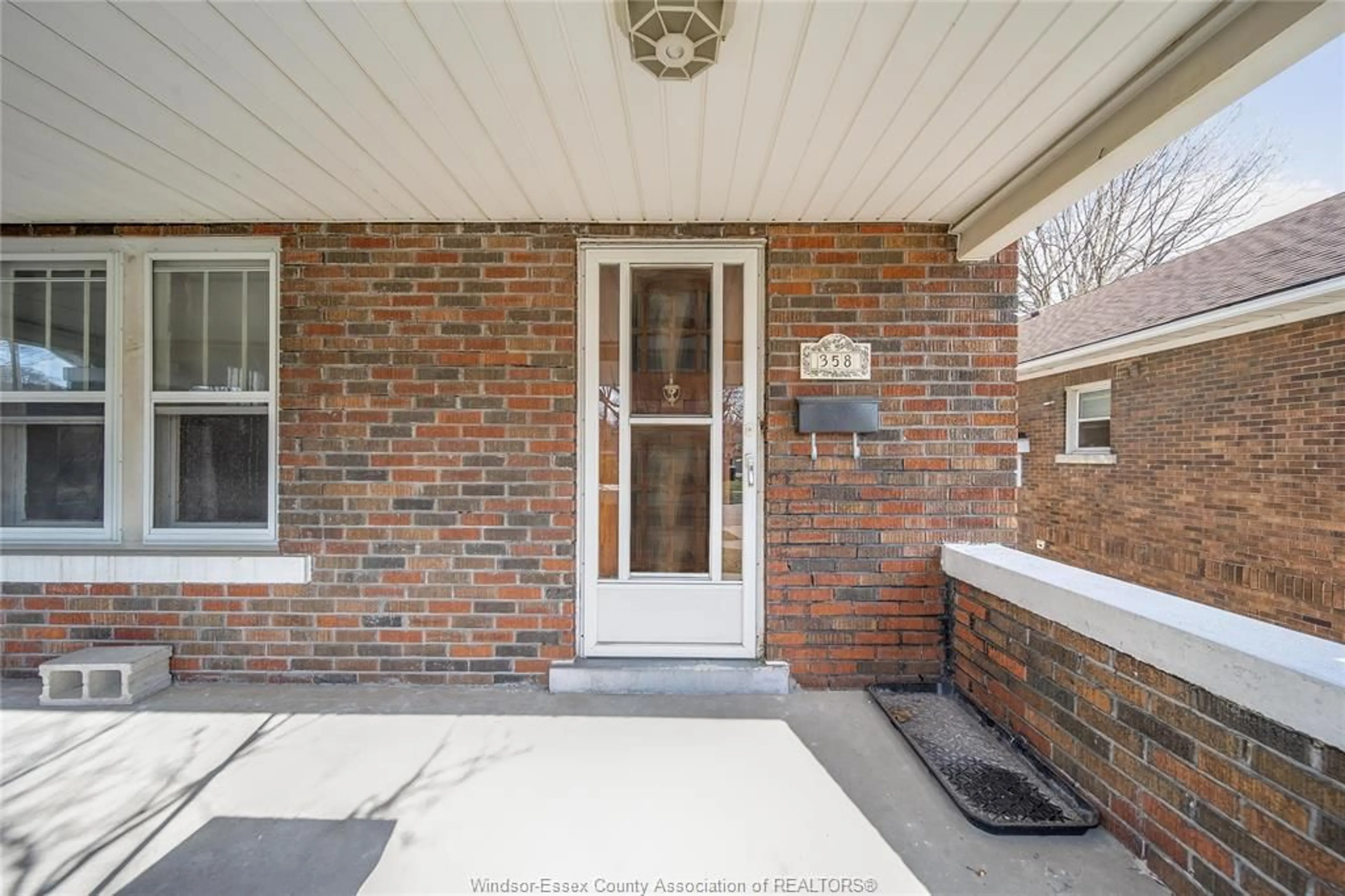 Unknown for 358 PARTINGTON, Windsor Ontario N9B 2N5