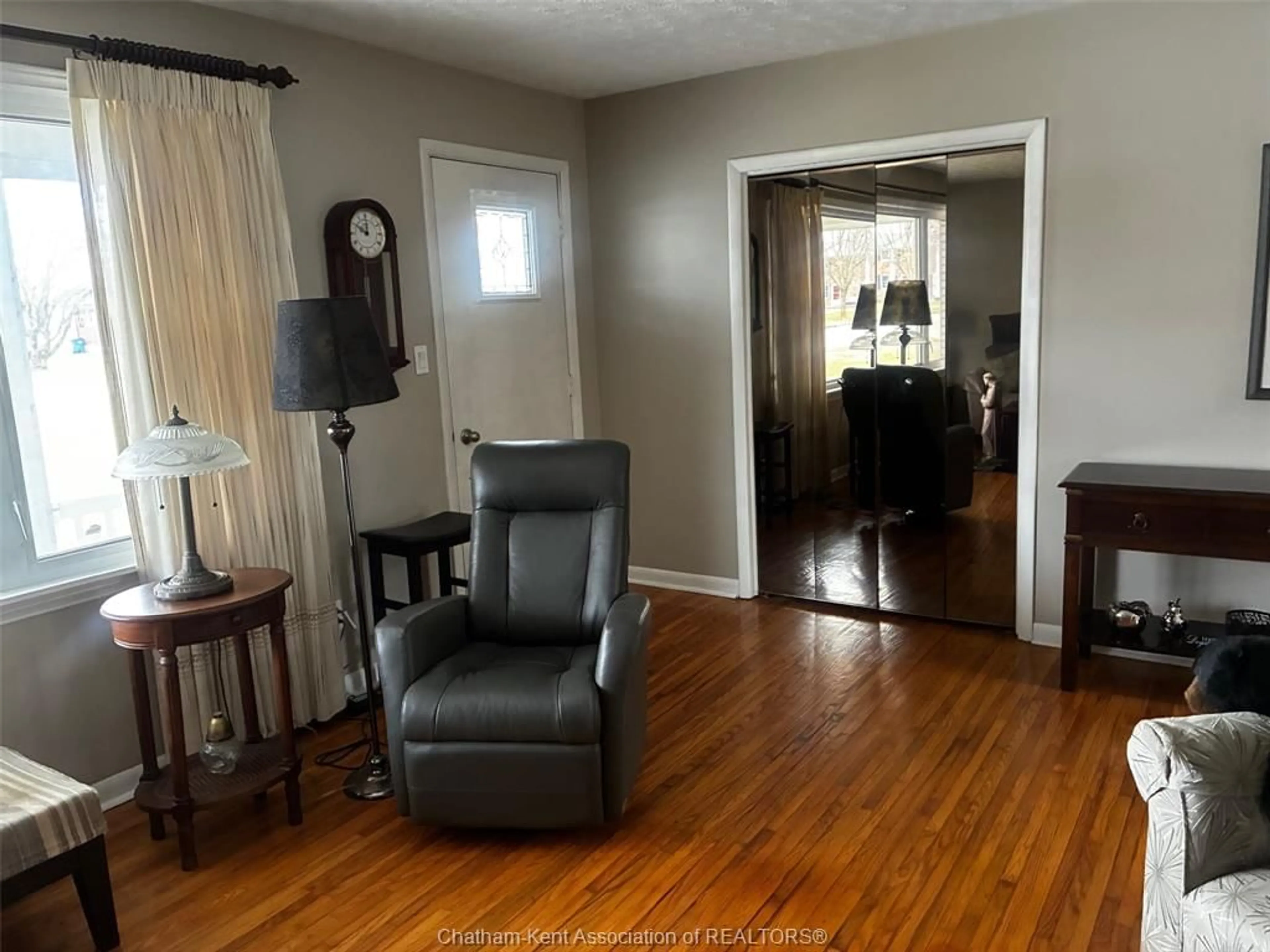 Unknown for 43 Highland Dr, Wallaceburg Ontario N8A 2K4