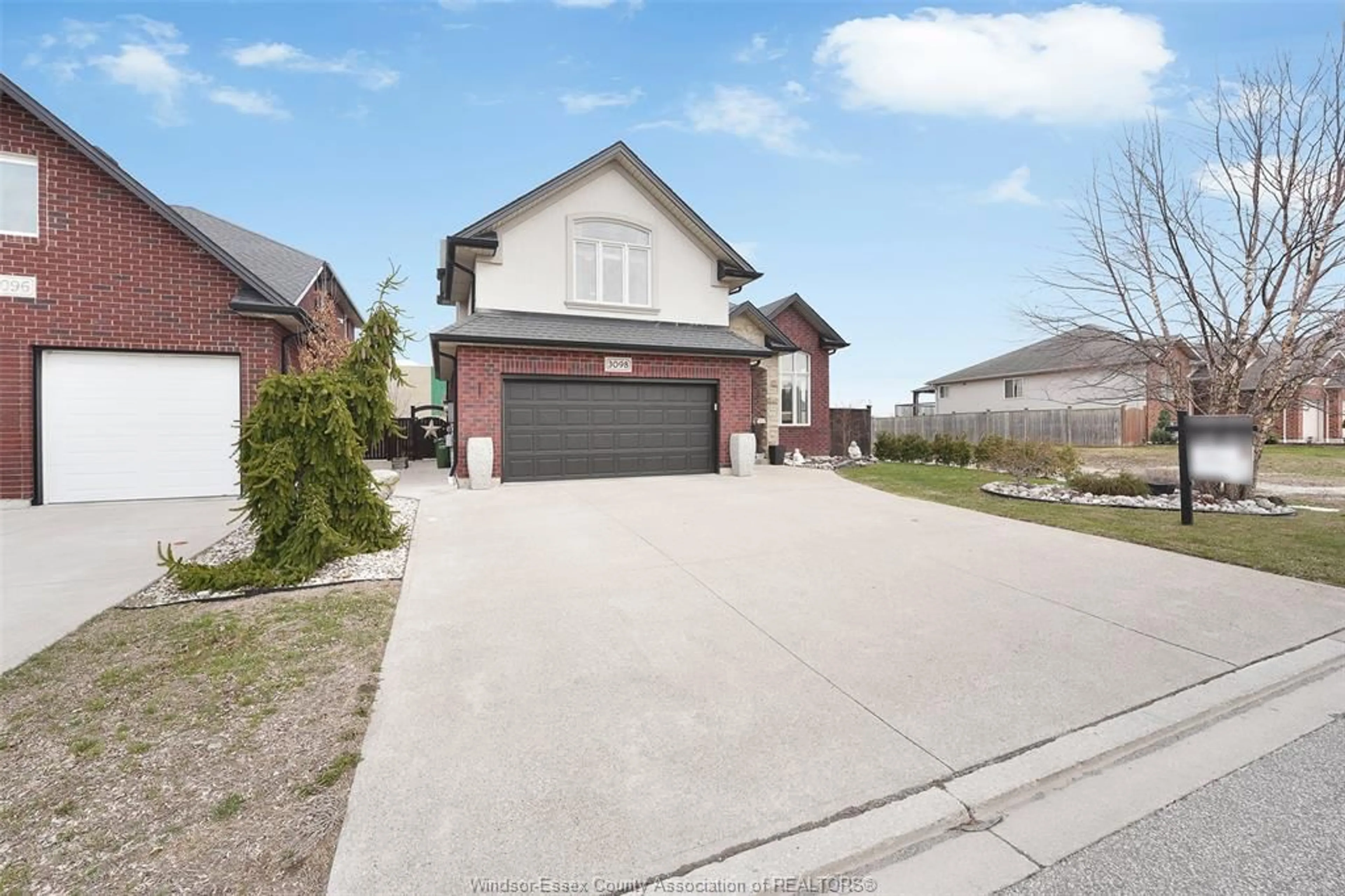 Unknown for 3098 Troup Cres, Windsor Ontario N8R 0A3