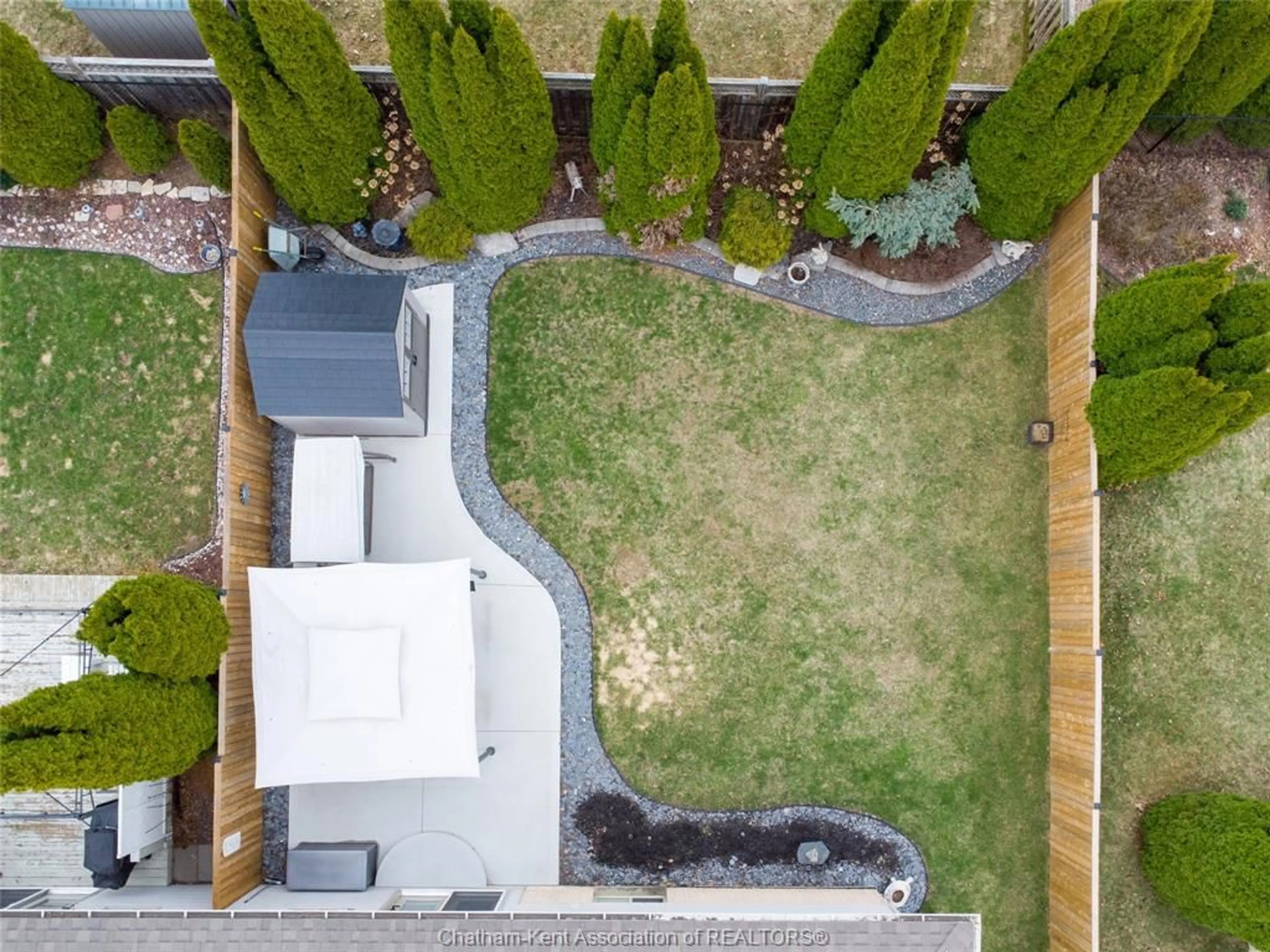 A pic from outside/outdoor area/front of a property/back of a property/a pic from drone, street for 433 Keil Trail, Chatham Ontario N7L 5R2