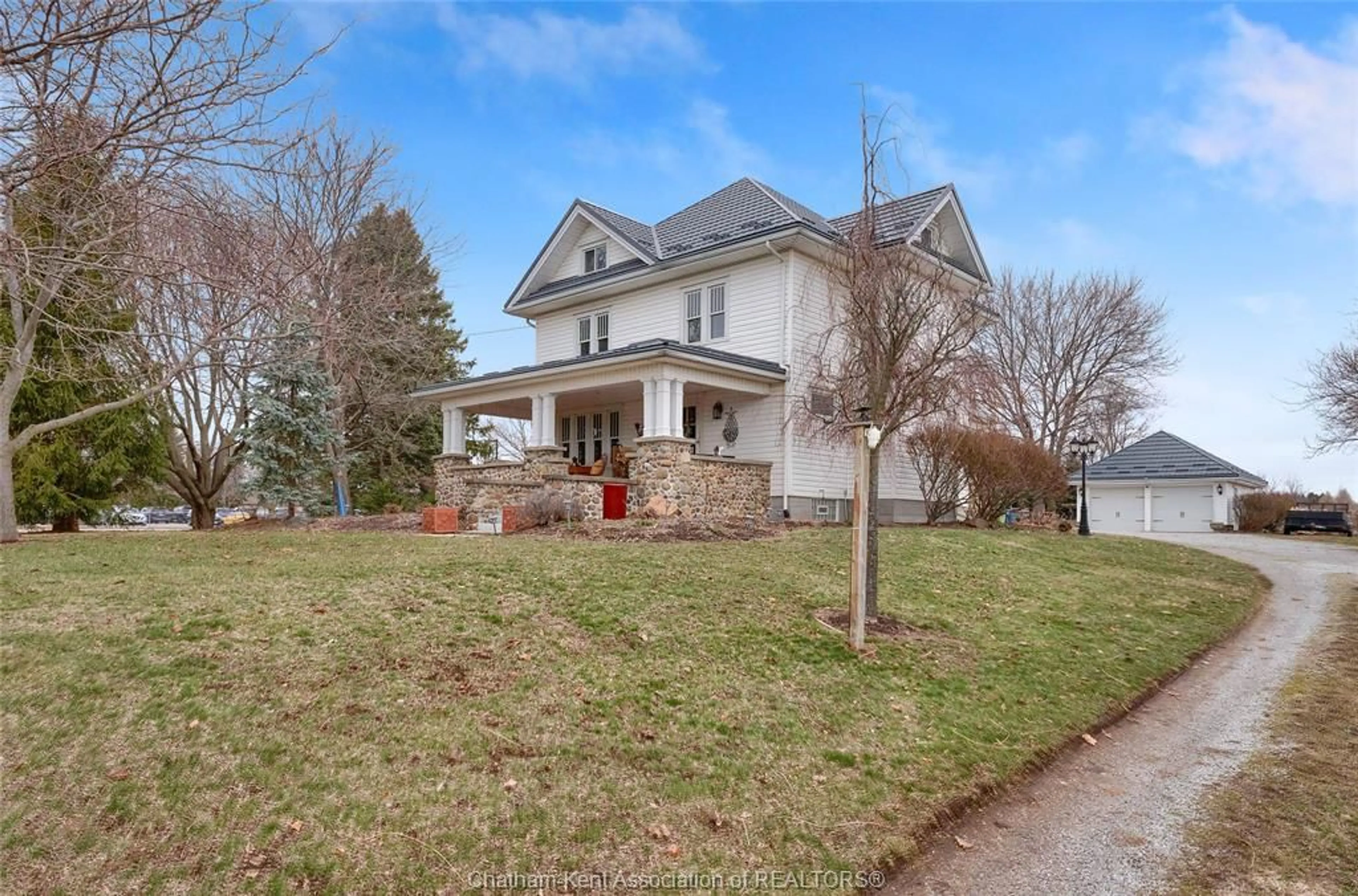 A pic from outside/outdoor area/front of a property/back of a property/a pic from drone, street for 243 Chatham St, Blenheim Ontario N0P 1A0