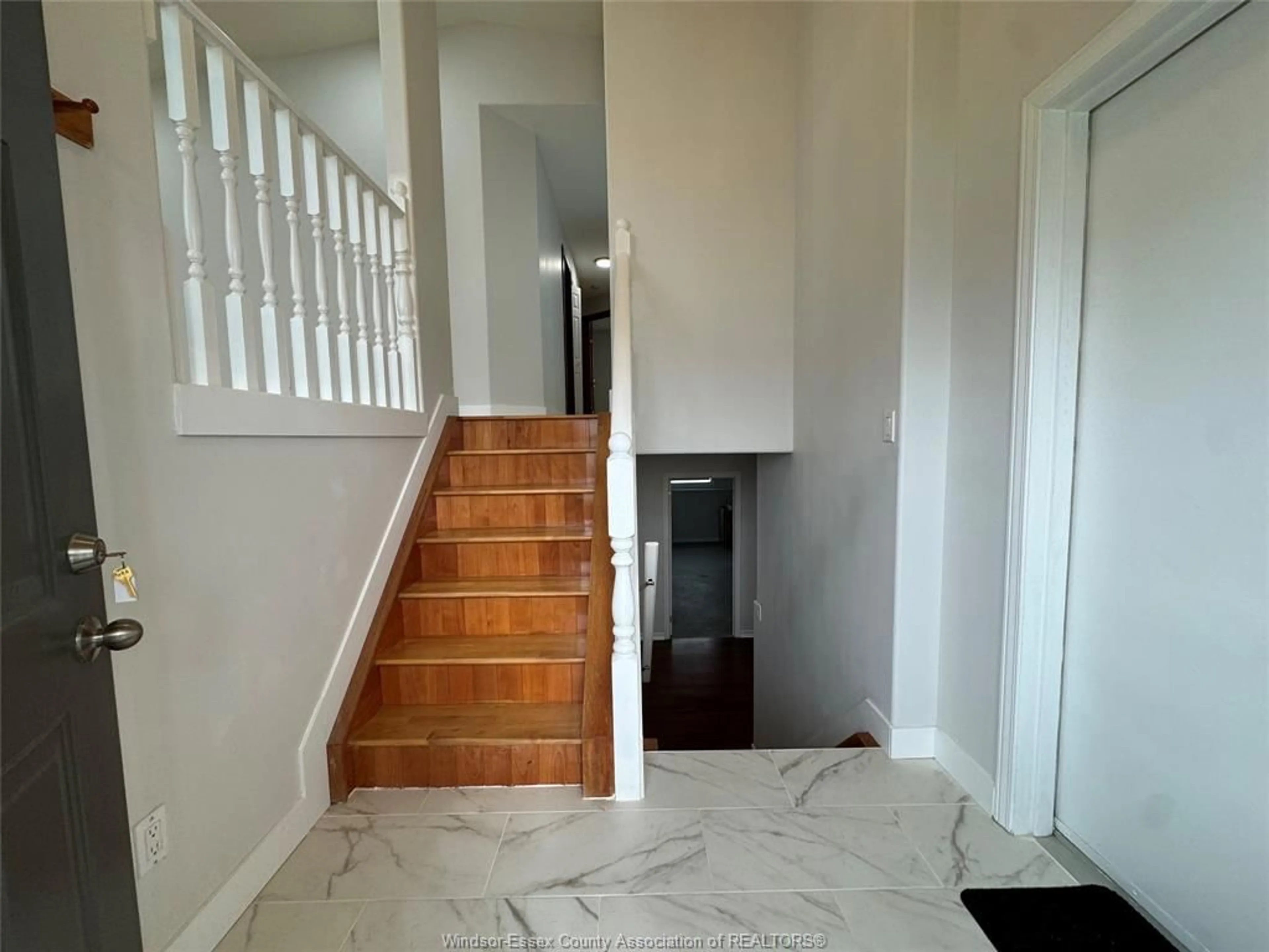 Unknown for 1721 FOSTER Ave, Windsor Ontario N8W 5P9