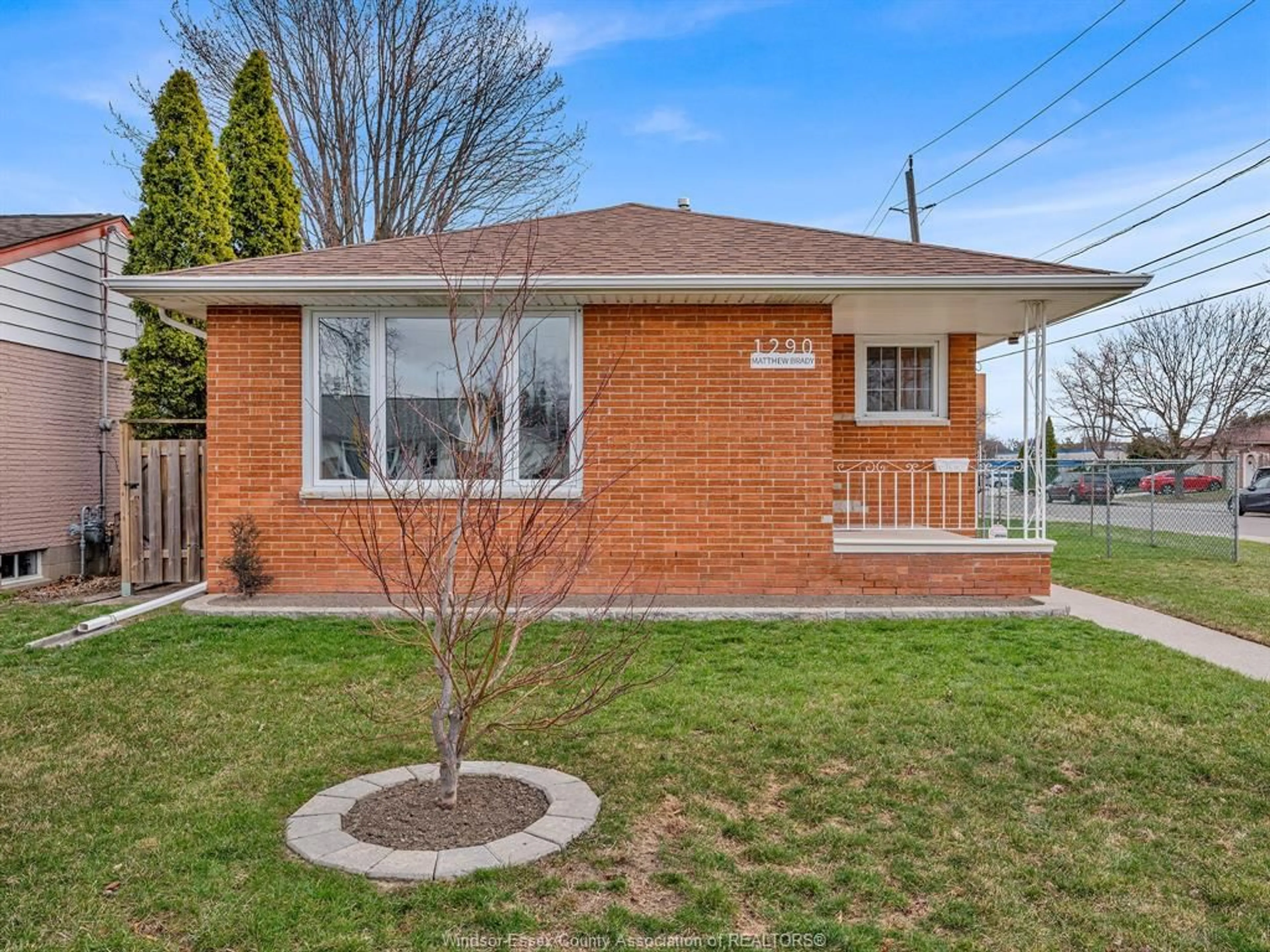Home with brick exterior material, street for 1290 MATTHEW BRADY Blvd, Windsor Ontario N8S 3K4