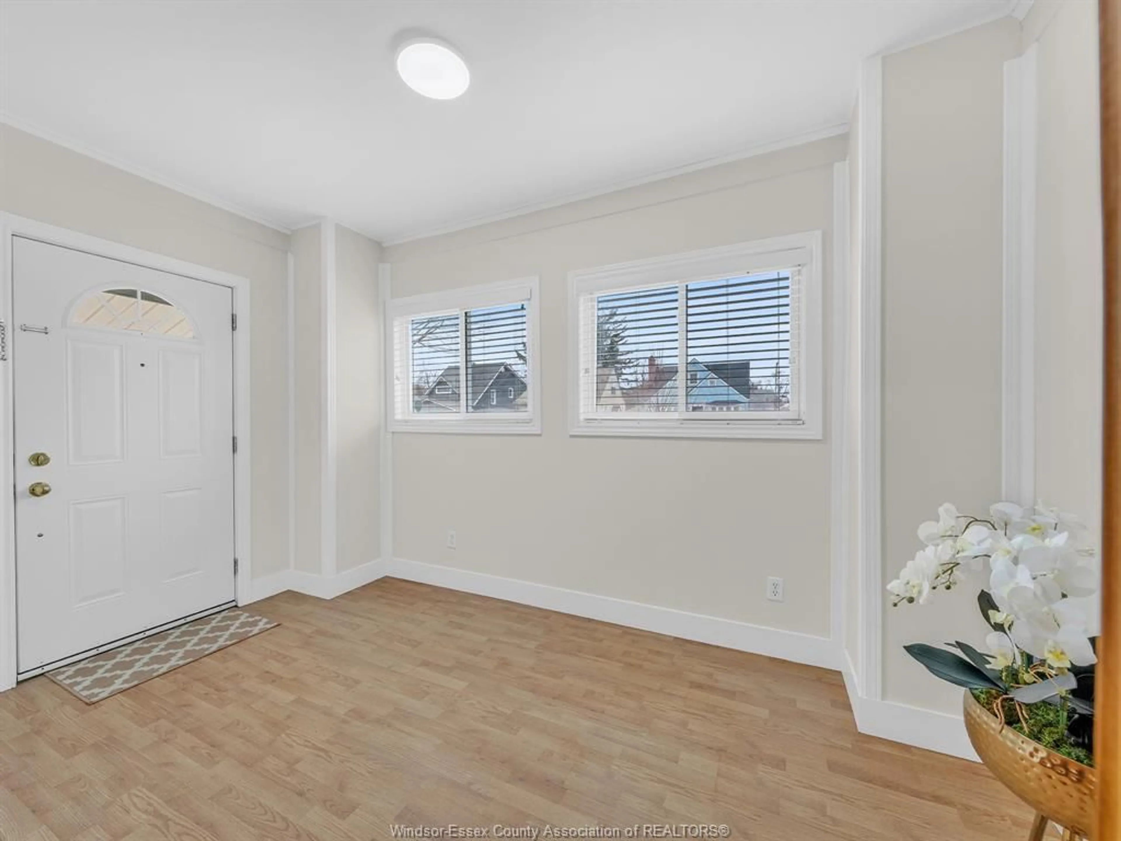 Unknown for 972 ESDRAS Ave, Windsor Ontario N8S 2M9