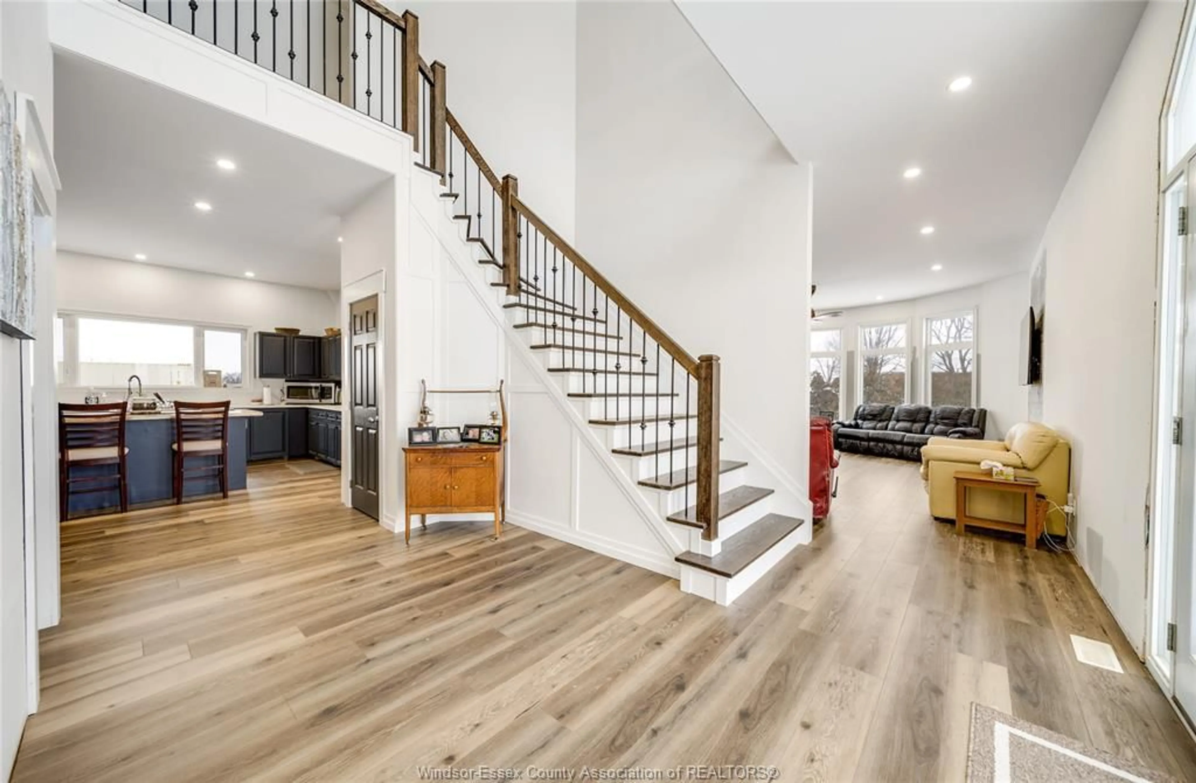 Unknown for 856 TALBOT, Lakeshore Ontario N0R 1K0