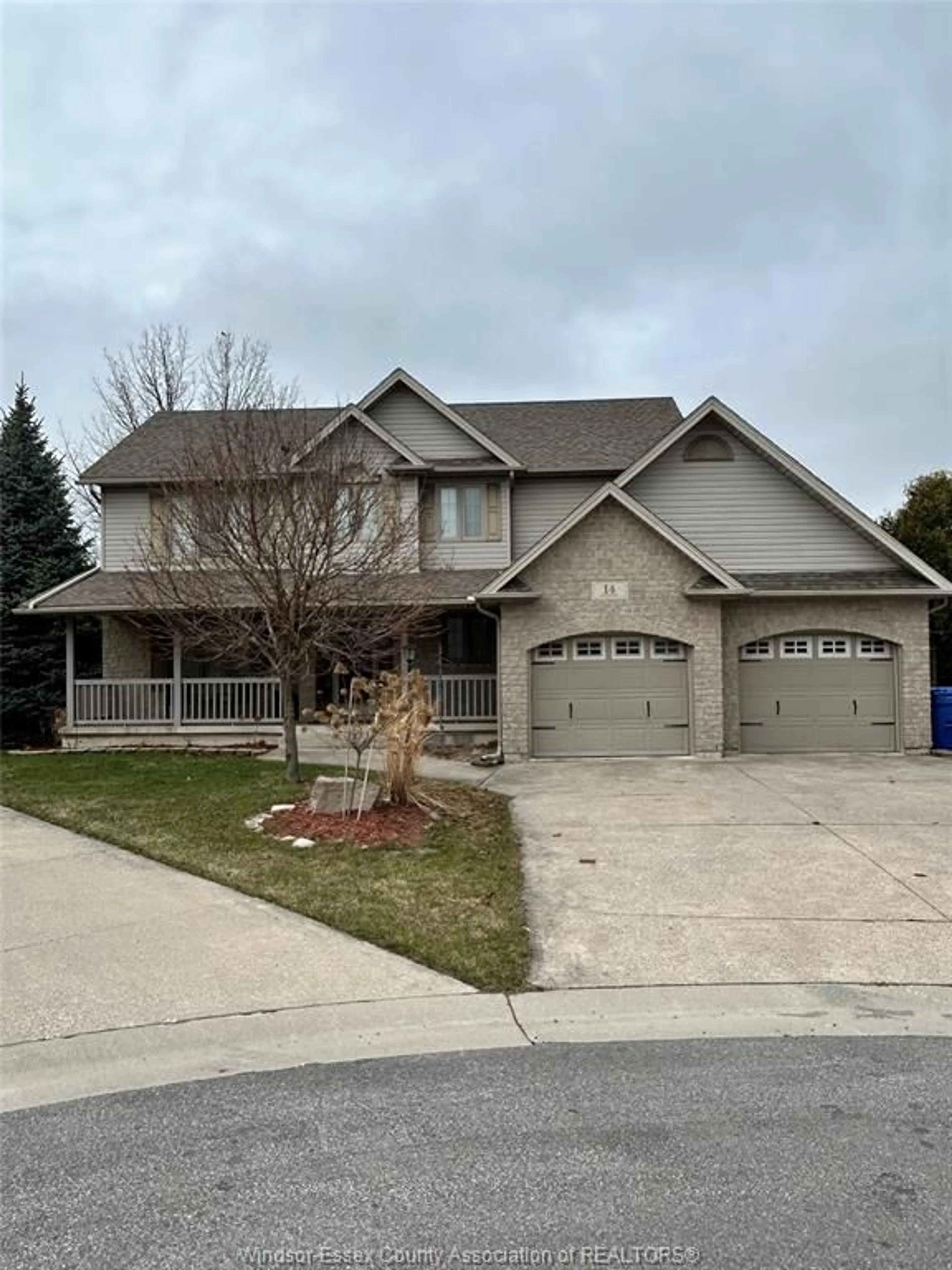 Home with vinyl exterior material, street for 14 WILLOW Cres, Essex Ontario N8M 3C4