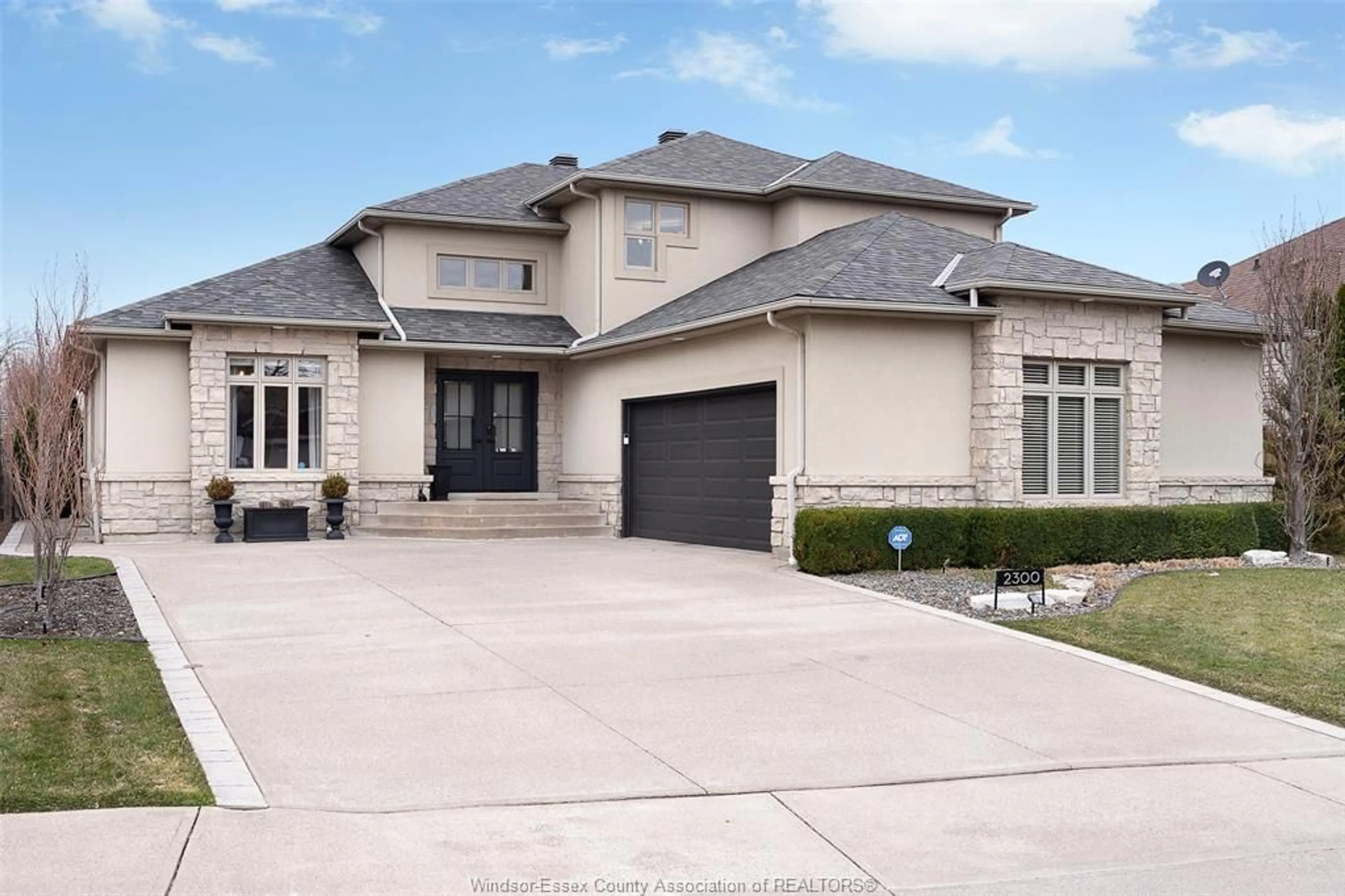 Unknown for 2300 LOVELL Cres, LaSalle Ontario N9H 2P9