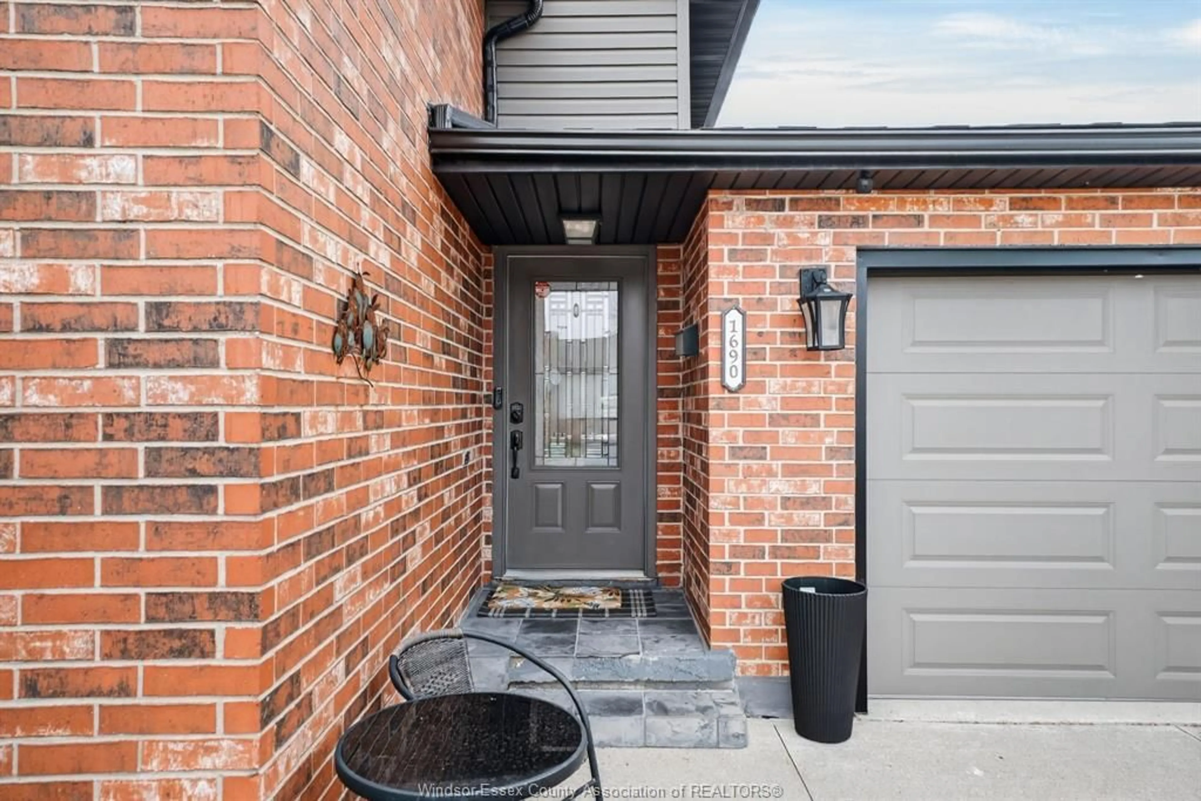 Home with brick exterior material, street for 1690 WINFIELD, LaSalle Ontario N9H 2G5