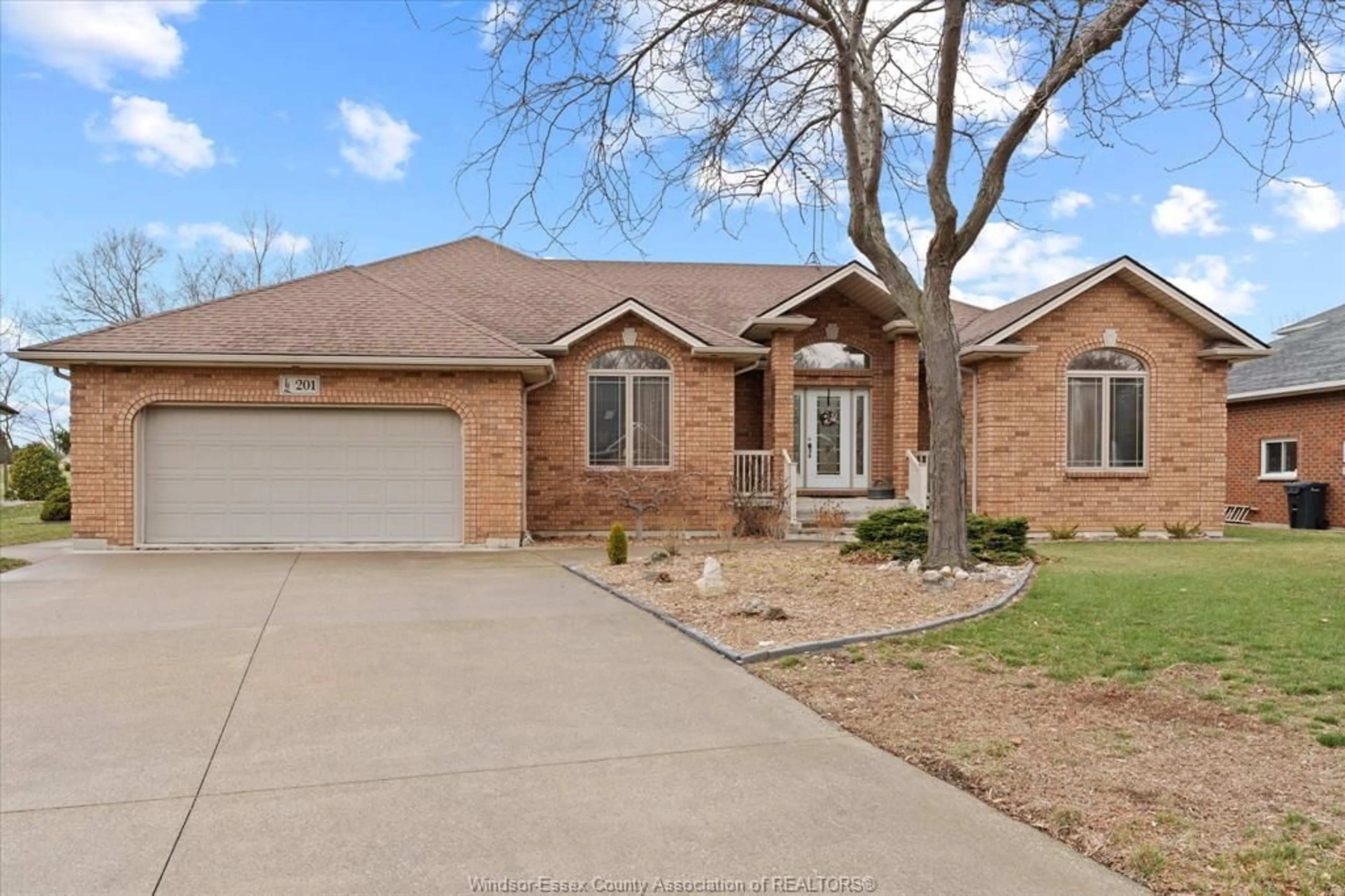 Home with brick exterior material, street for 201 IRONWOOD Dr, Amherstburg Ontario N9V 3R3