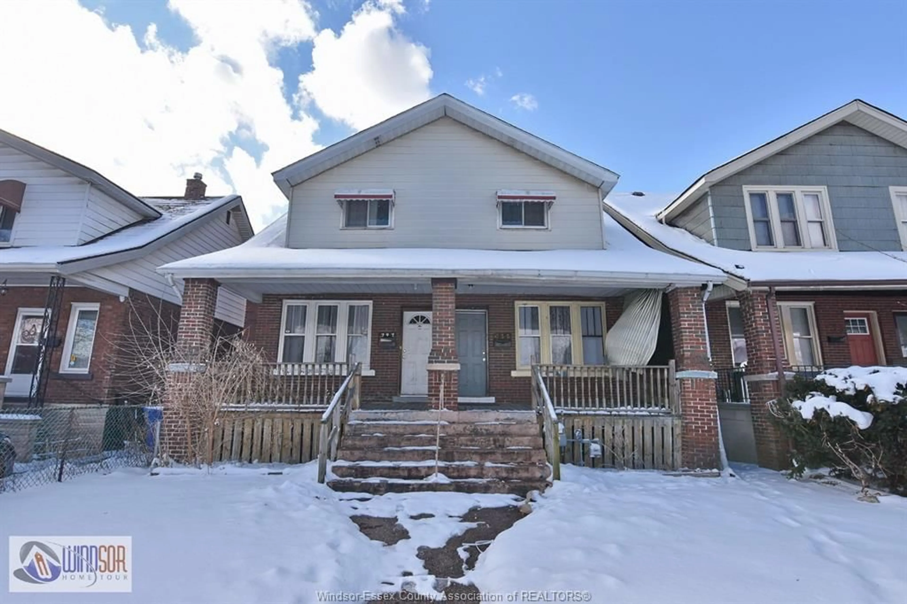 Unknown for 735-737 PARTINGTON, Windsor Ontario N9B 2N6