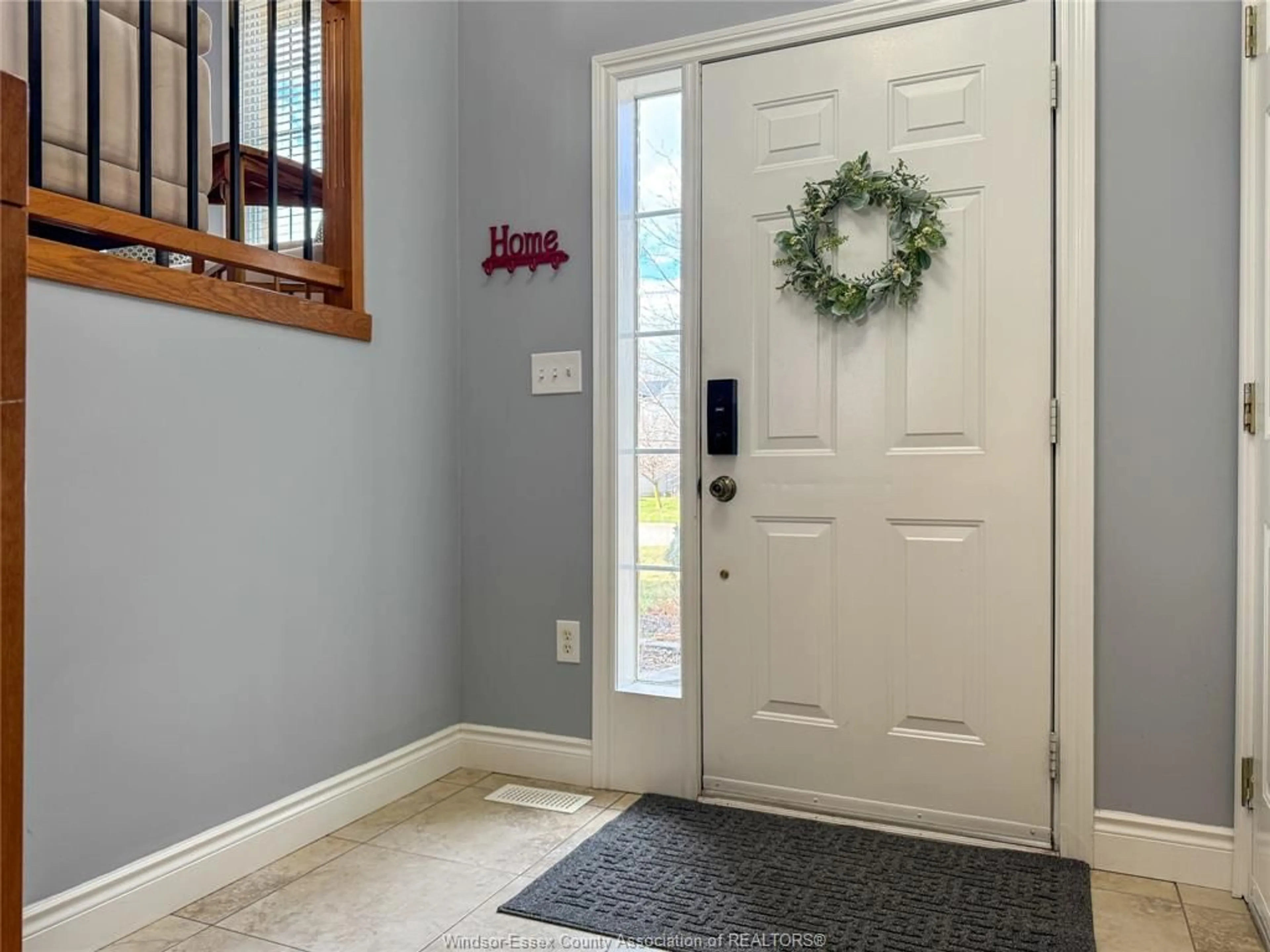 Unknown for 4260 BETTS Ave, LaSalle Ontario N9H 1G2