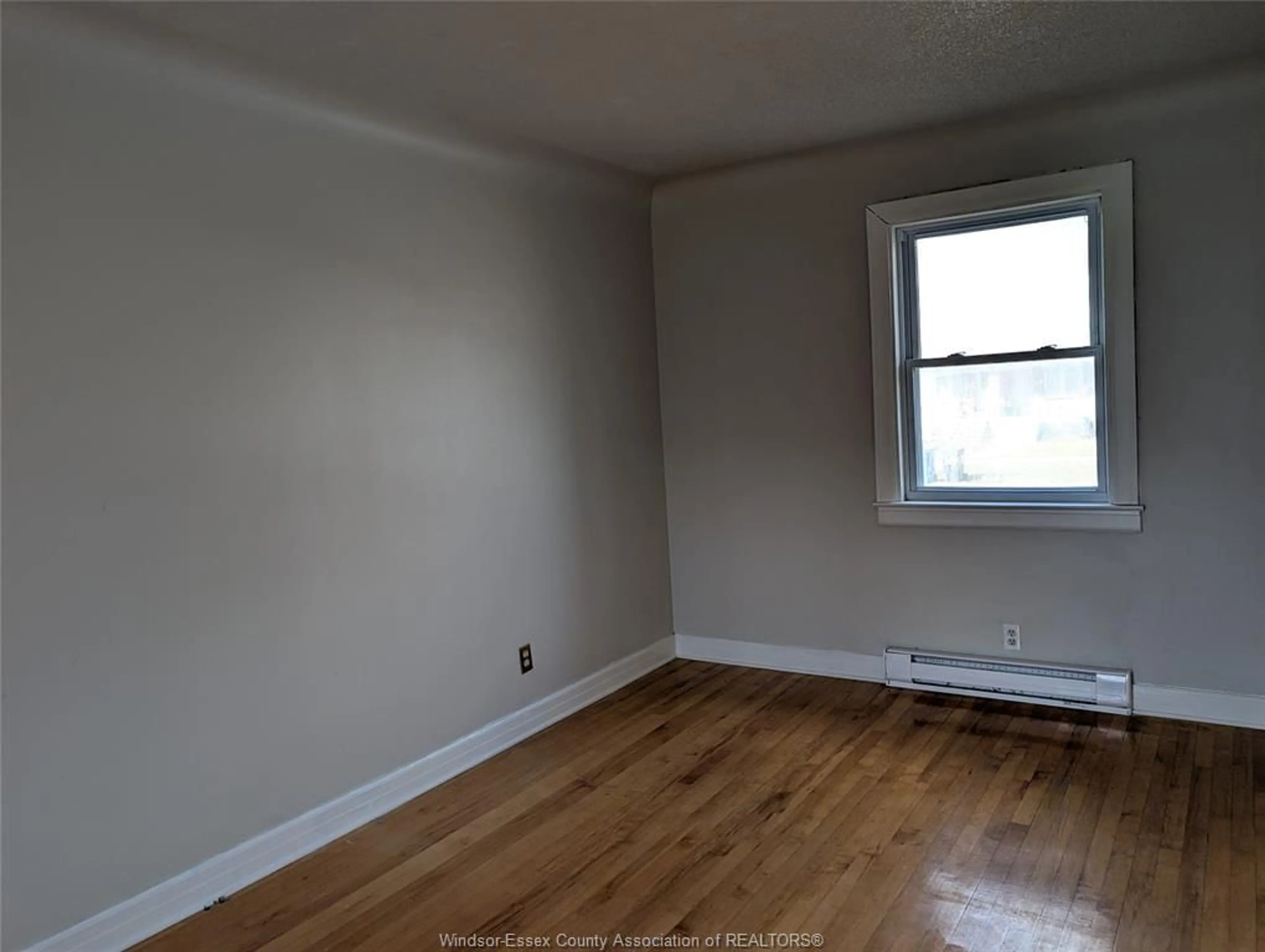 A pic of a room for 708 PARTINGTON Ave, Windsor Ontario N9B 2N7